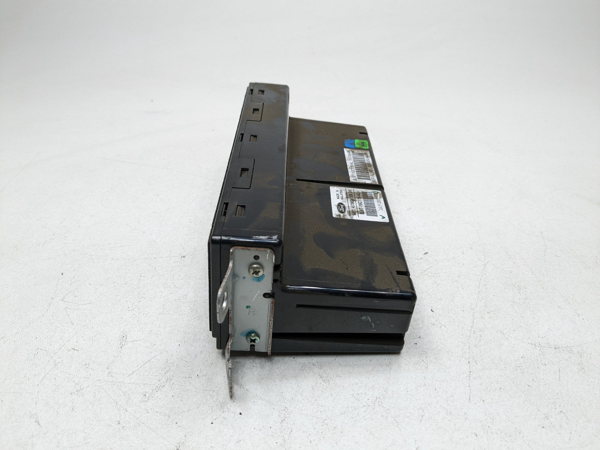 2008 - 2012 FORD ESCAPE OEM TV DISPLAY SCREEN INFORMATION NAVIGATION RADIO GPS