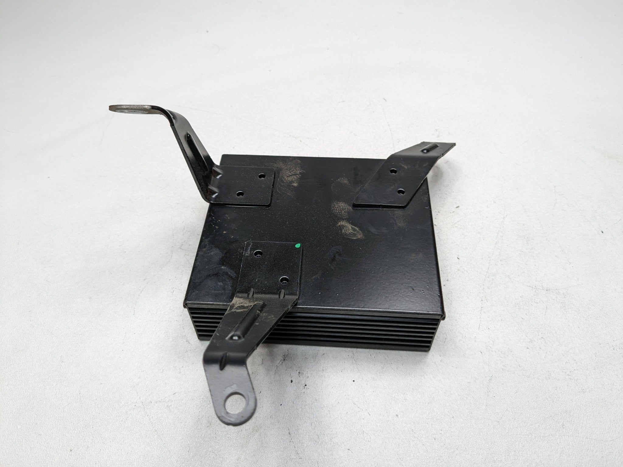2008 - 2012 FORD ESCAPE OEM HYBRID POWER INVERTER VOLTAGE CONTROL MODULE UNIT
