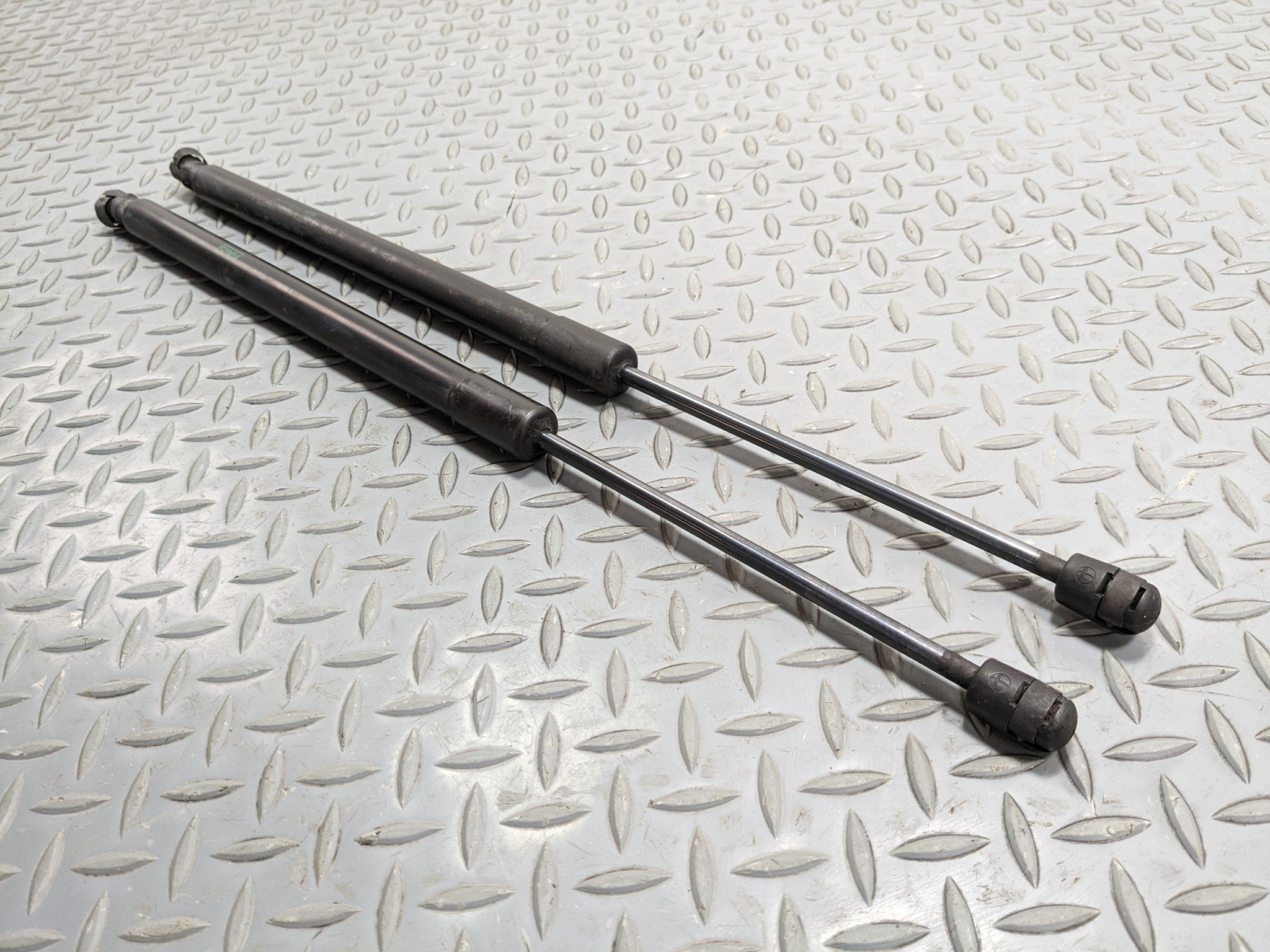 2008 - 2012 FORD ESCAPE OEM HATCH SUPPORT STRUTS SET REAR LEFT AND RIGHT