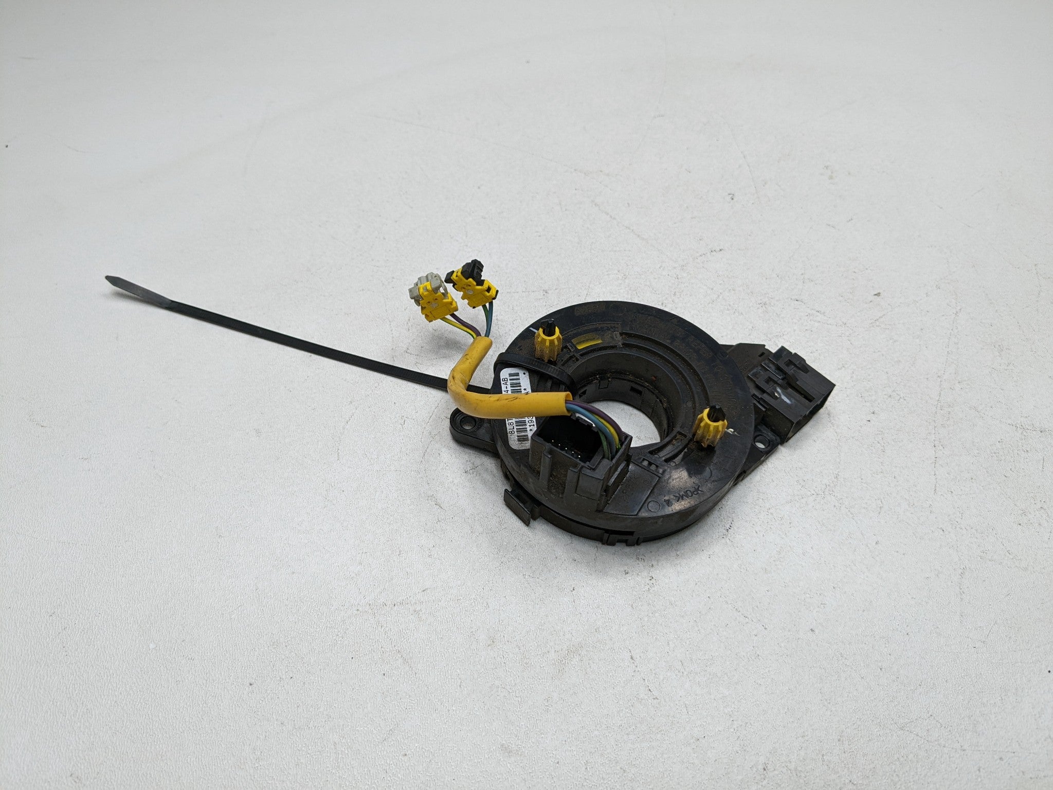 2008 - 2012 FORD ESCAPE OEM STEERING COLUMN CLOCK SPRING ASSEMBLY
