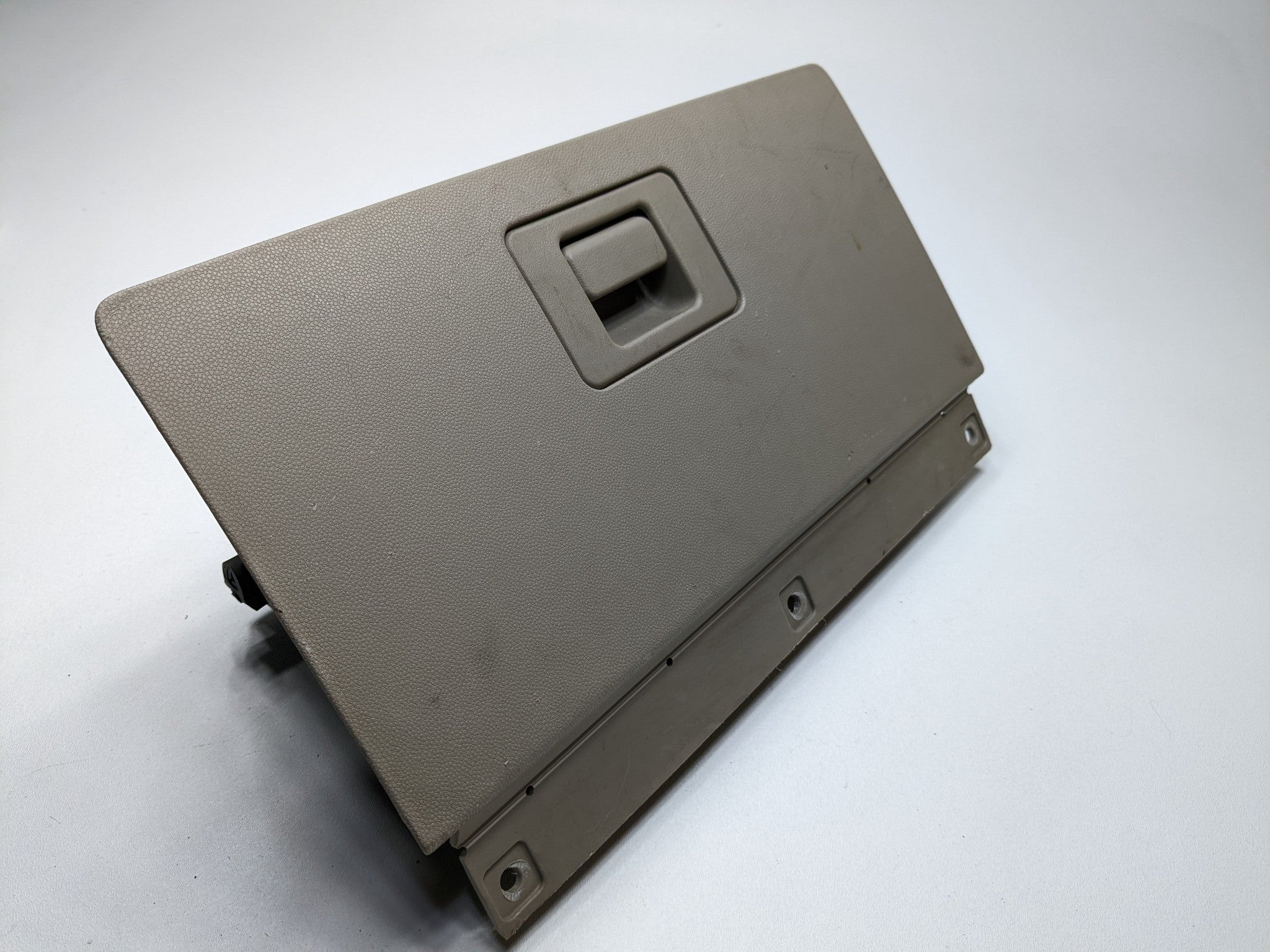 2008 - 2012 FORD ESCAPE OEM GLOVEBOX STORAGE COMPARTMENT ASSEMBLY