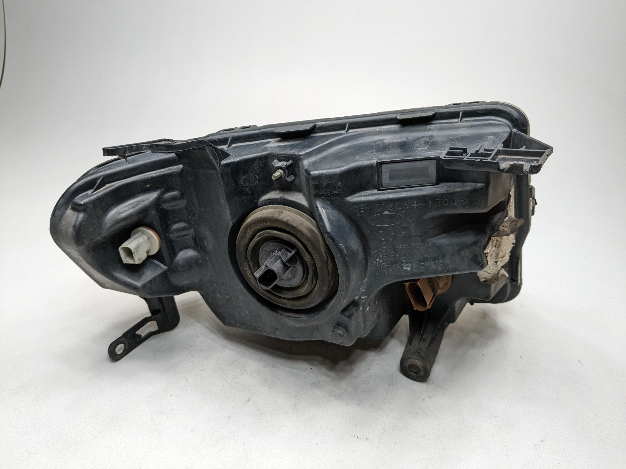 2008 - 2012 FORD ESCAPE OEM HEADLIGHT HEADLAMP ASSEMBLY FRONT LEFT DRIVER SIDE