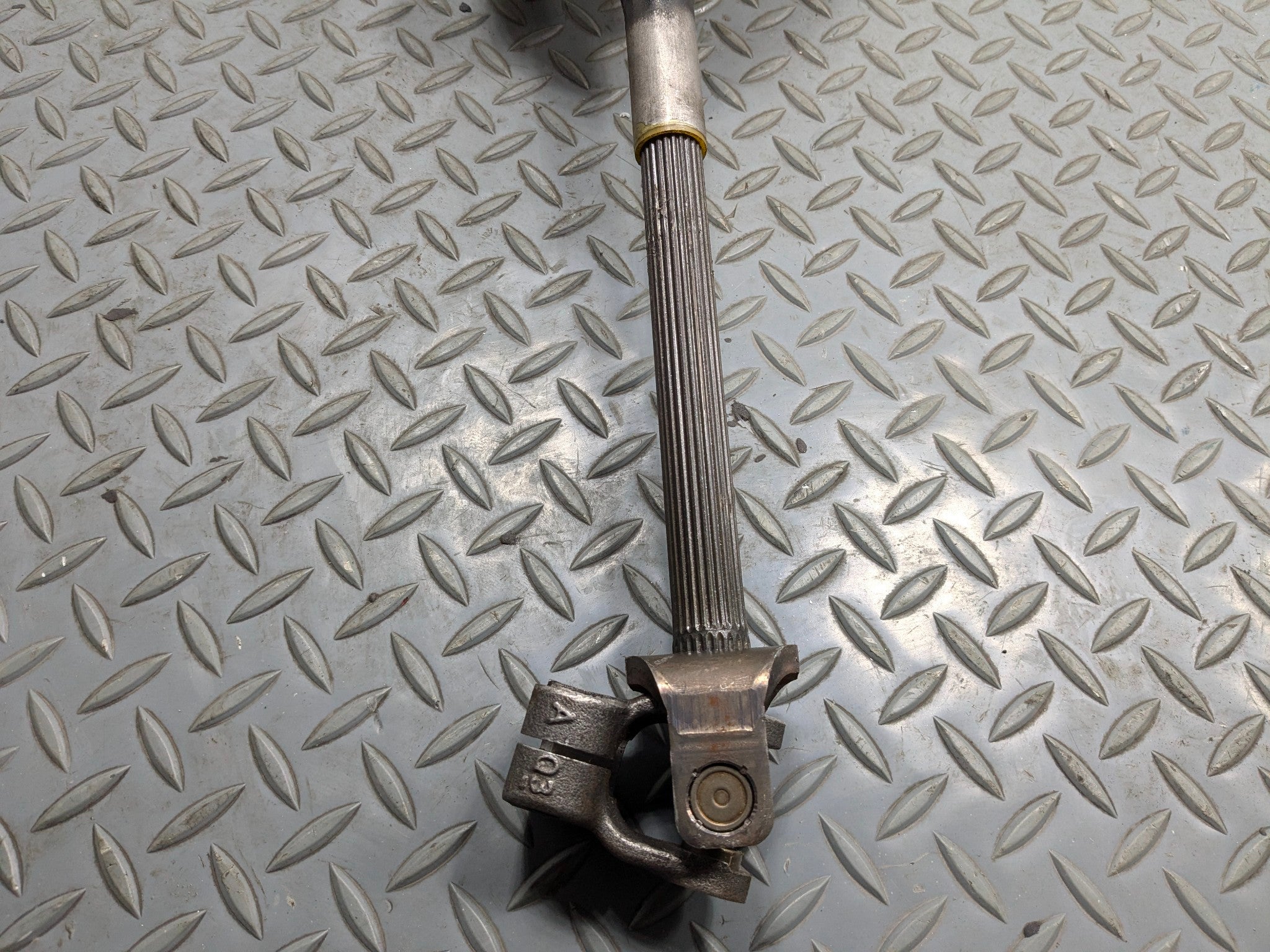 2008 - 2012 FORD ESCAPE OEM LOWER INTERMEDIATE STEERING SHAFT ASSEMBLY