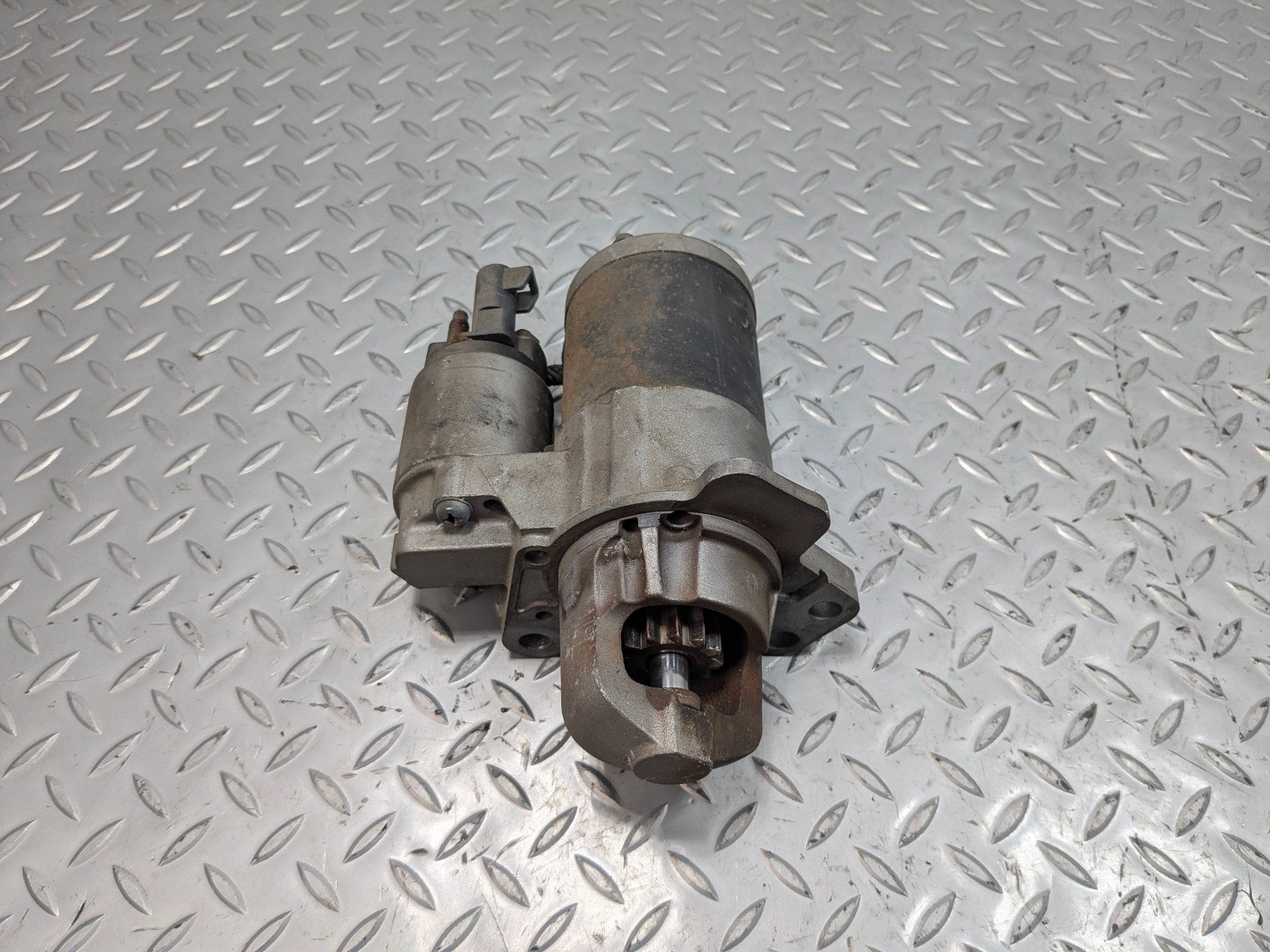 2005 - 2007 CADILLAC CTS OEM ENGINE STARTER MOTOR ASSEMBLY