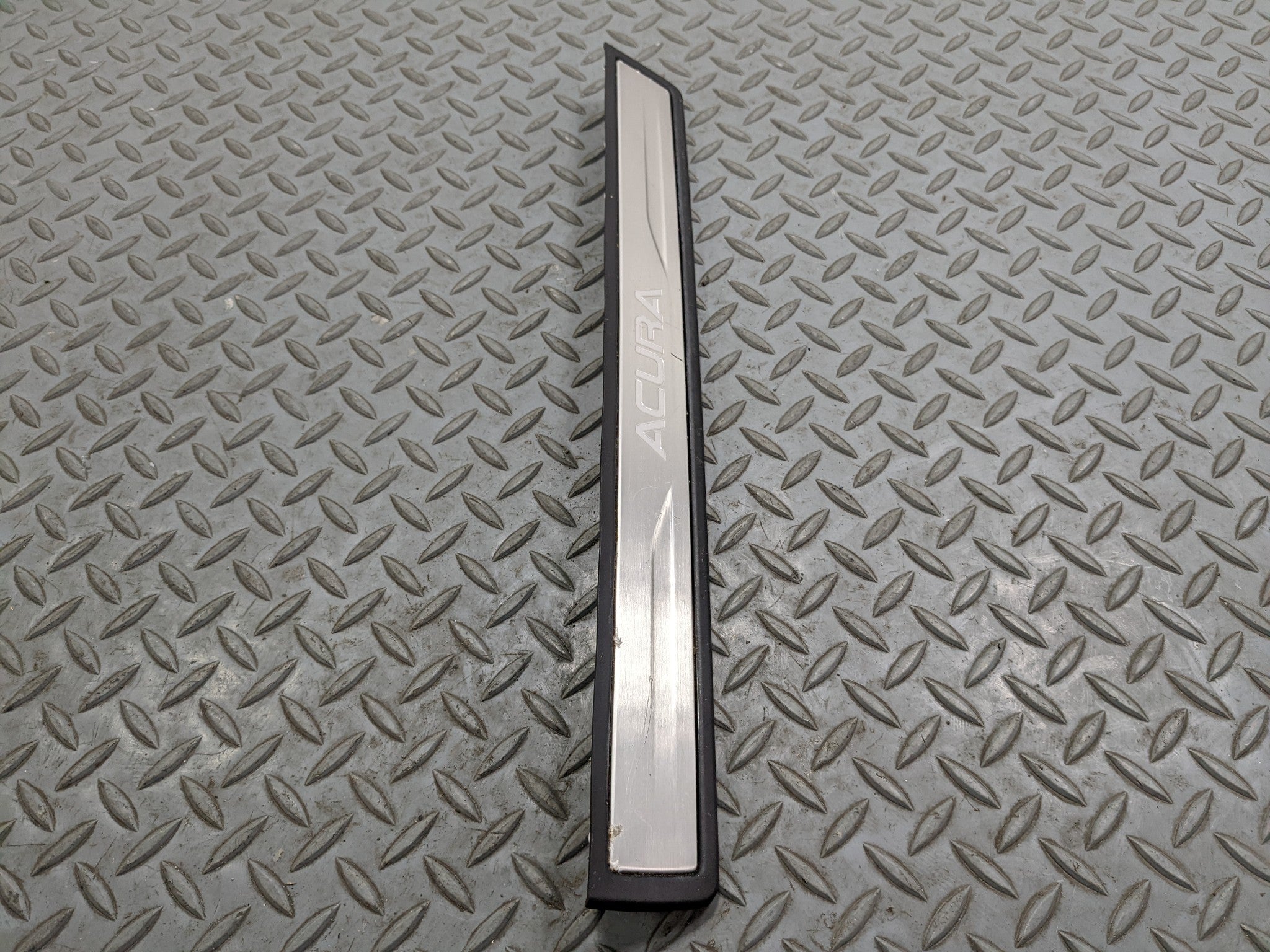 07 - 09 ACURA MDX OEM DOOR SILL SCUFF PLATE TRIM COVER FRONT LEFT DRIVER SIDE
