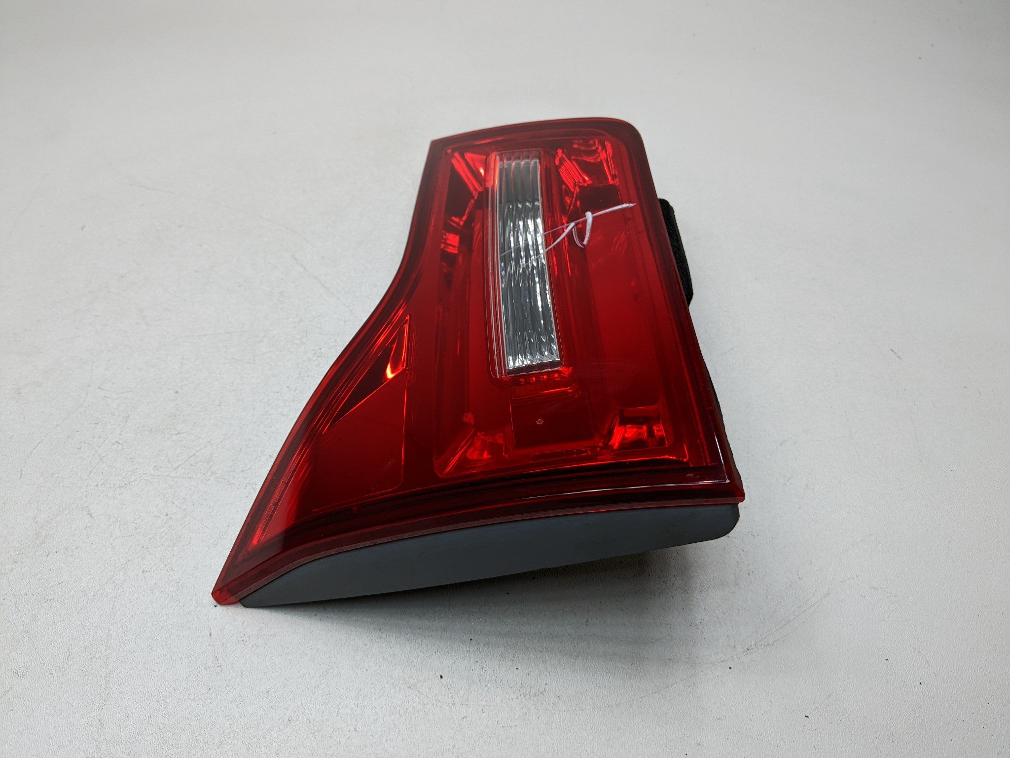 07 - 09 ACURA MDX OEM INNER TAIL LIGHT GATE MOUNTED REAR RIGHT PASSENGER SIDE