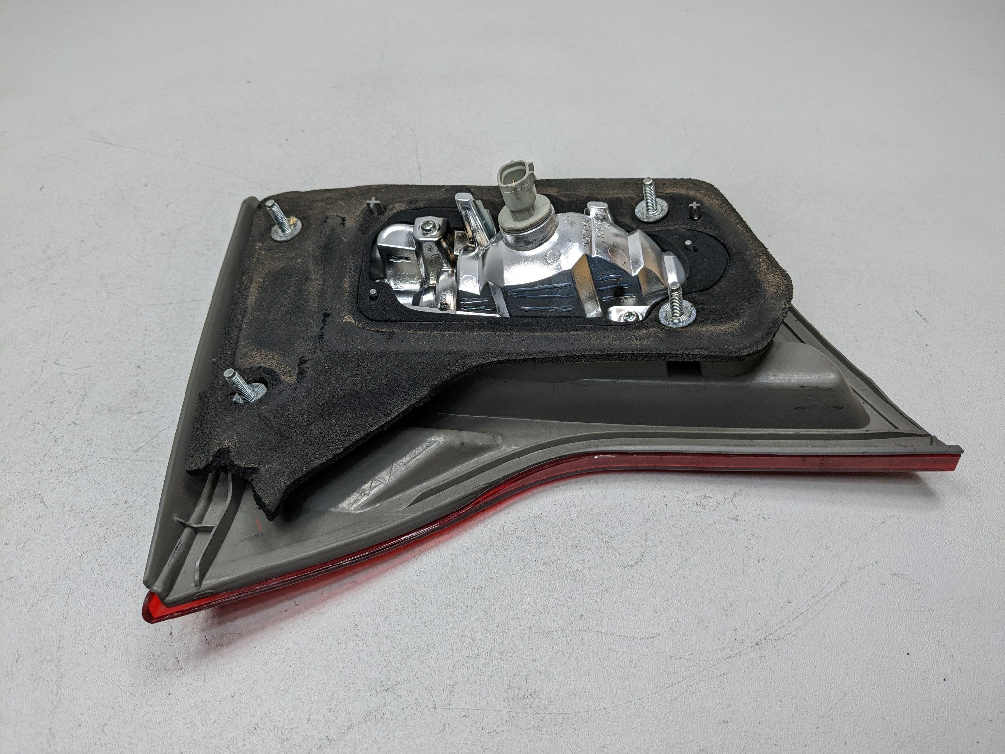 07 - 09 ACURA MDX OEM INNER TAIL LIGHT GATE MOUNTED REAR RIGHT PASSENGER SIDE