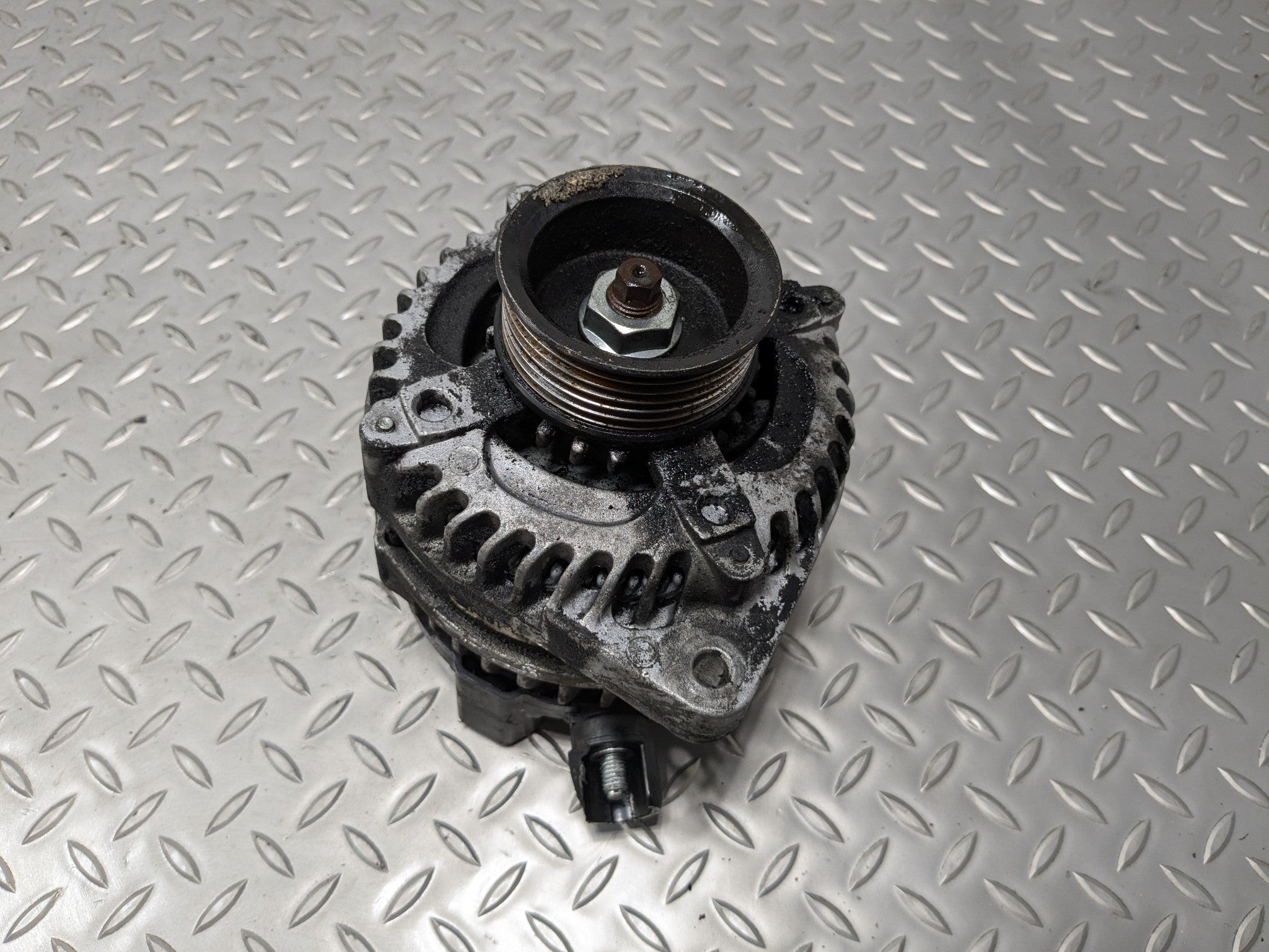 2007 - 2009 ACURA MDX OEM ALTERNATOR POWER GENERATOR ENGINE MOTOR ASSEMBLY 3.7L