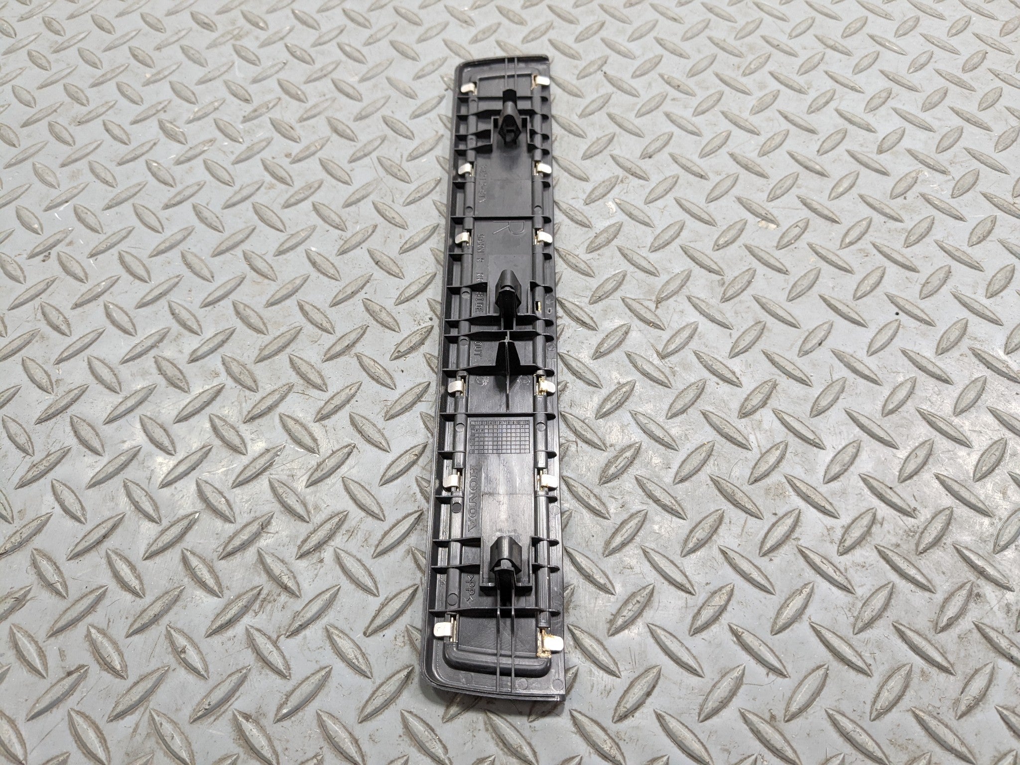 07 - 09 ACURA MDX OEM DOOR SILL SCUFF PLATE TRIM COVER REAR RIGHT PASSENGER SIDE