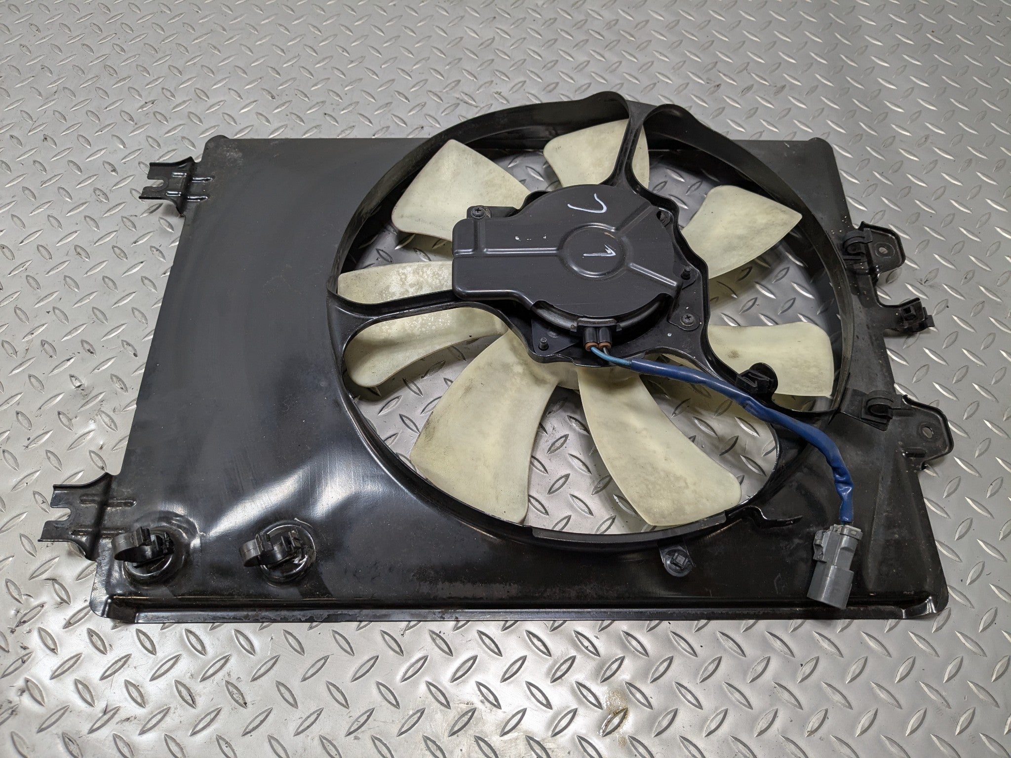 07 - 09 ACURA MDX OEM ELECTRIC COOLING FAN MOTOR CONDENSER ASSEMBLY LEFT SIDE