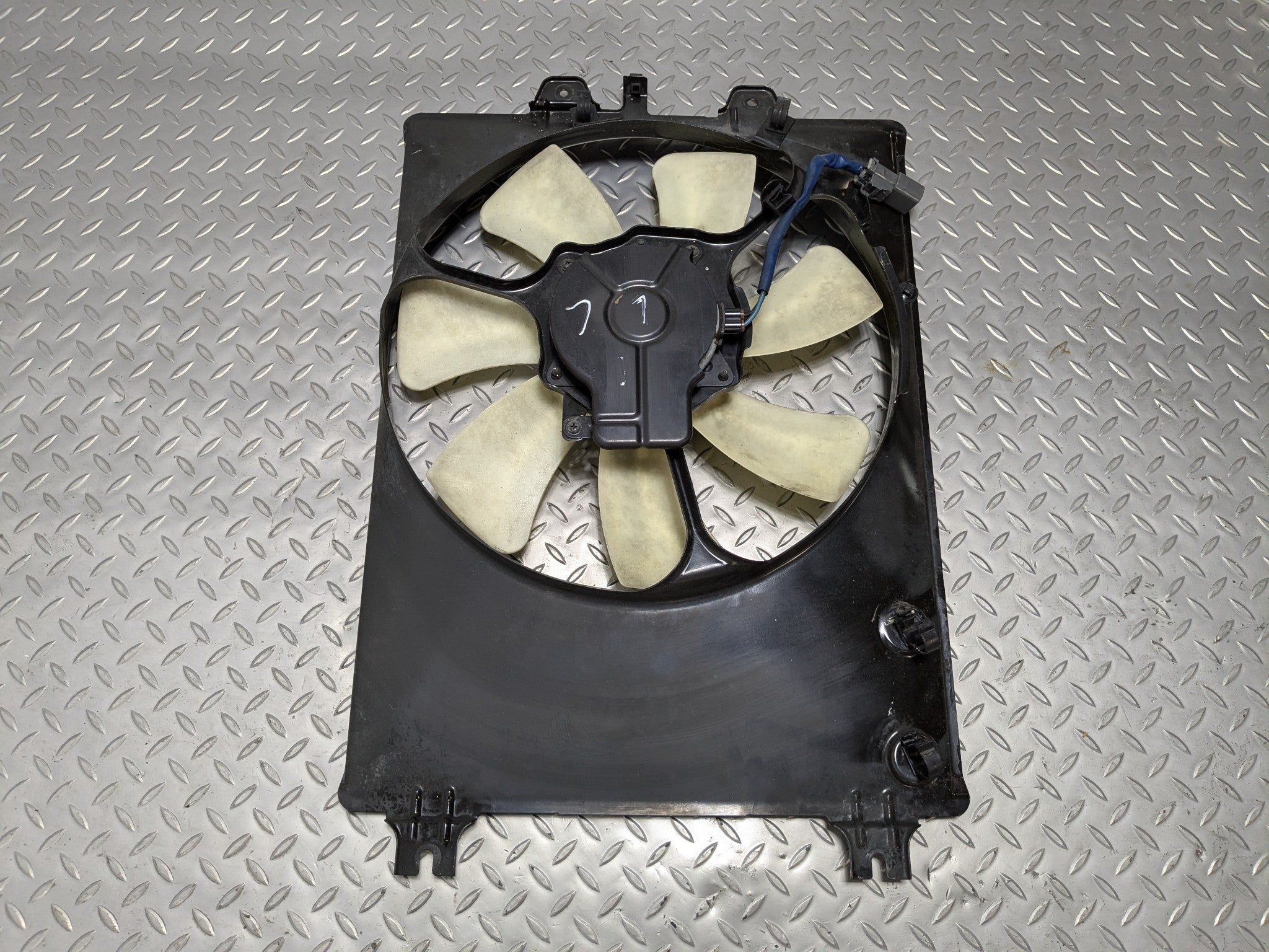 07 - 09 ACURA MDX OEM ELECTRIC COOLING FAN MOTOR CONDENSER ASSEMBLY LEFT SIDE