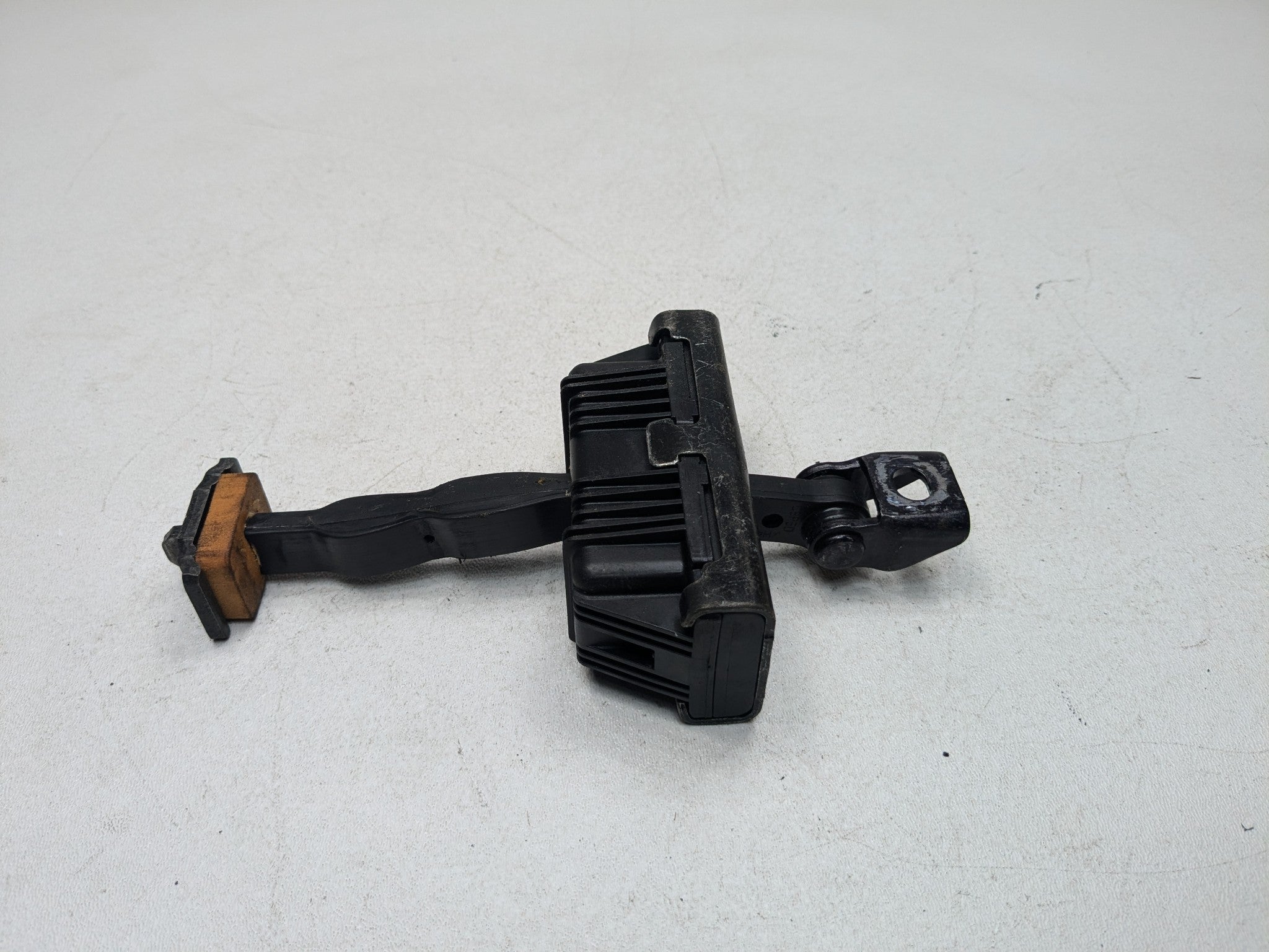 2010 - 2012 LAND ROVER RANGE ROVER OEM FRONT RIGHT SIDE DOOR CHECK STOPPER