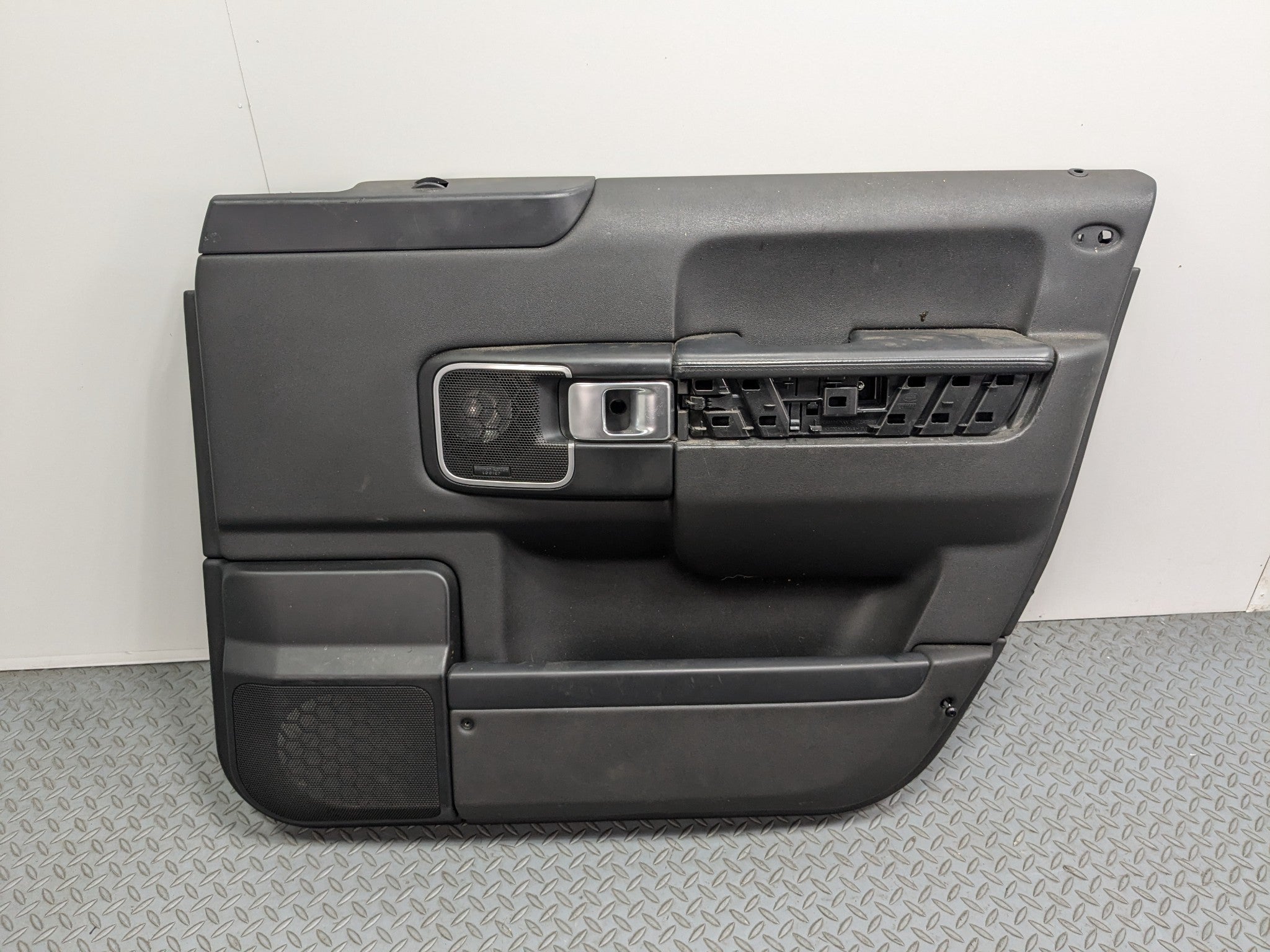 2010 - 2012 LAND ROVER RANGE ROVER OEM FRONT RIGHT SIDE INTERIOR DOOR TRIM PANEL