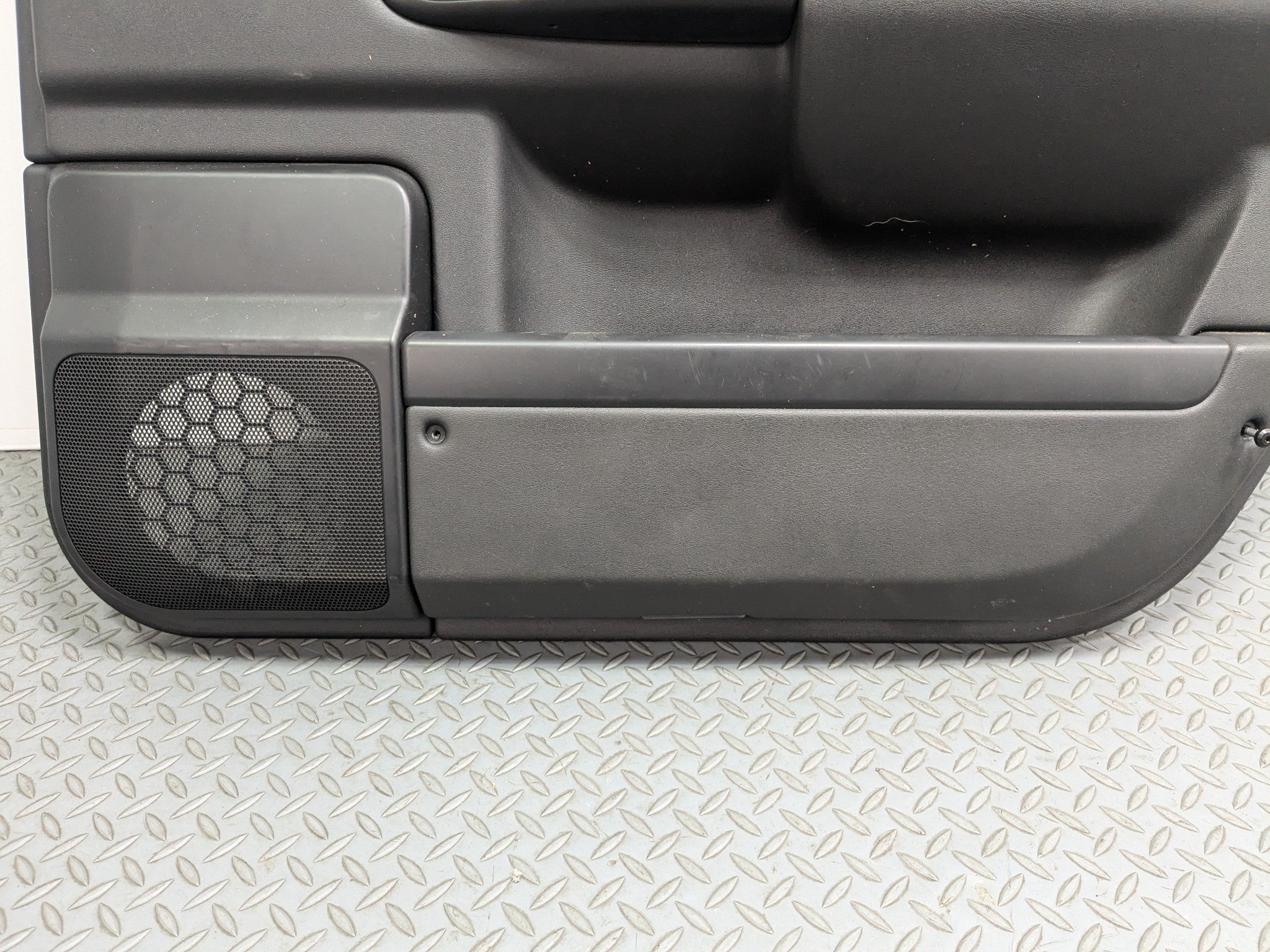 2010 - 2012 LAND ROVER RANGE ROVER OEM FRONT RIGHT SIDE INTERIOR DOOR TRIM PANEL