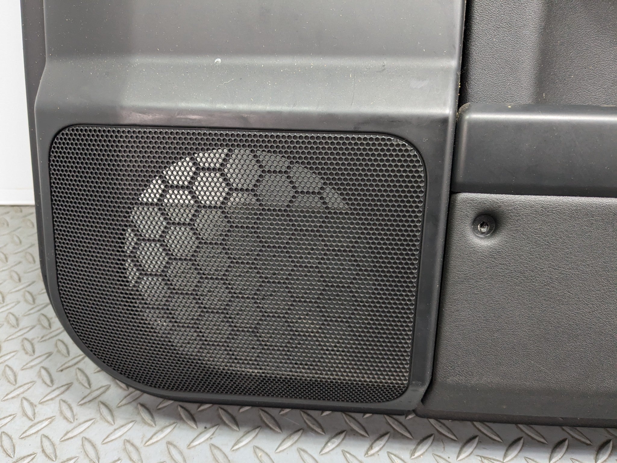 2010 - 2012 LAND ROVER RANGE ROVER OEM FRONT RIGHT SIDE INTERIOR DOOR TRIM PANEL