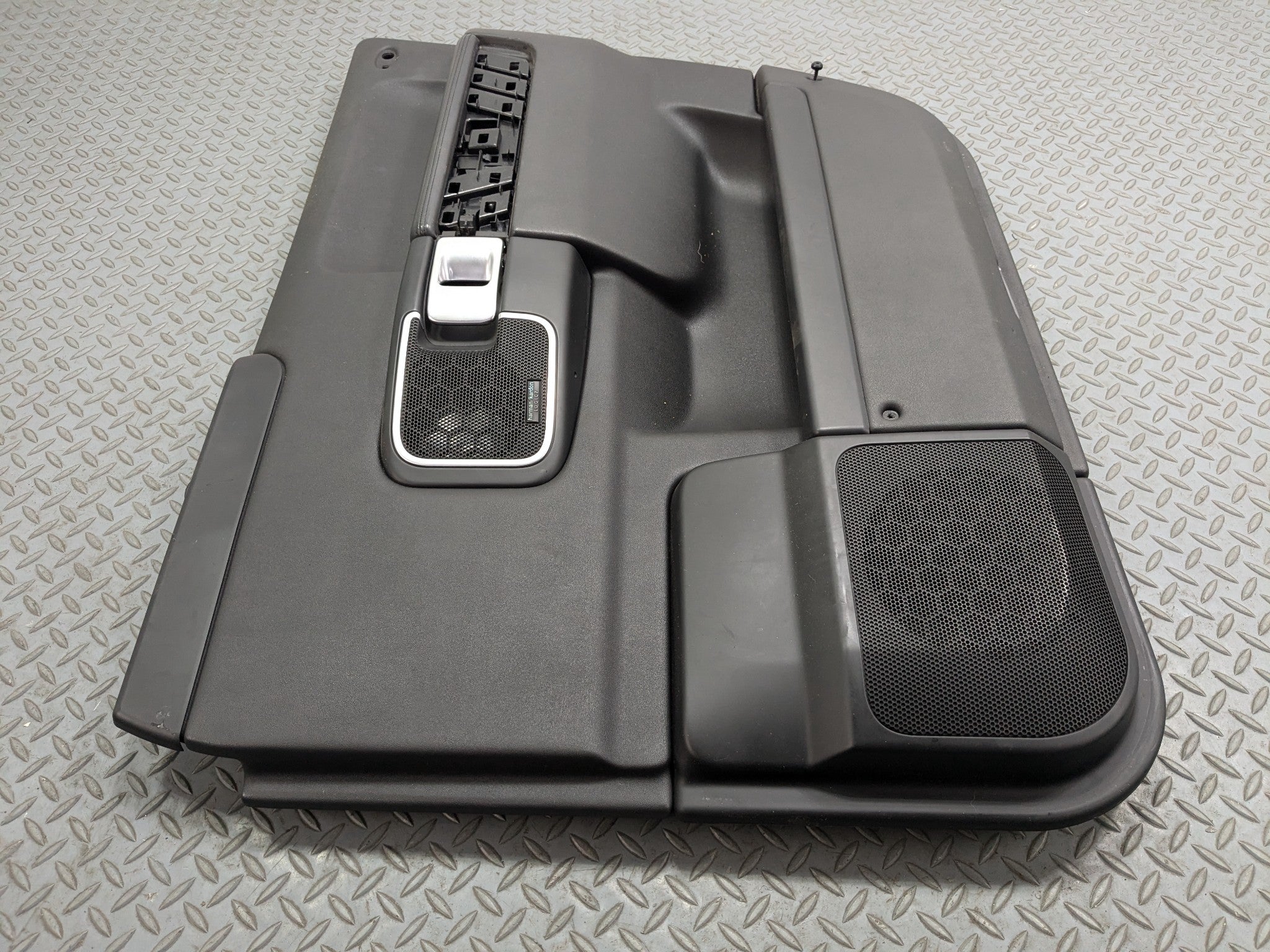 2010 - 2012 LAND ROVER RANGE ROVER OEM FRONT RIGHT SIDE INTERIOR DOOR TRIM PANEL