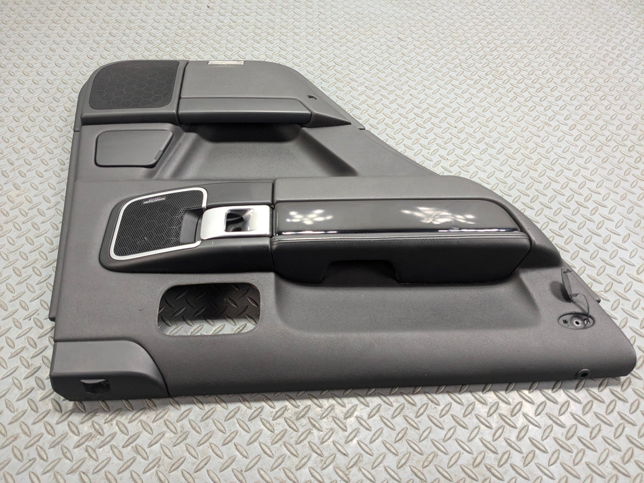 10 - 12 LAND ROVER RANGE ROVER OEM REAR LEFT DRIVER INTERIOR DOOR TRIM PANEL