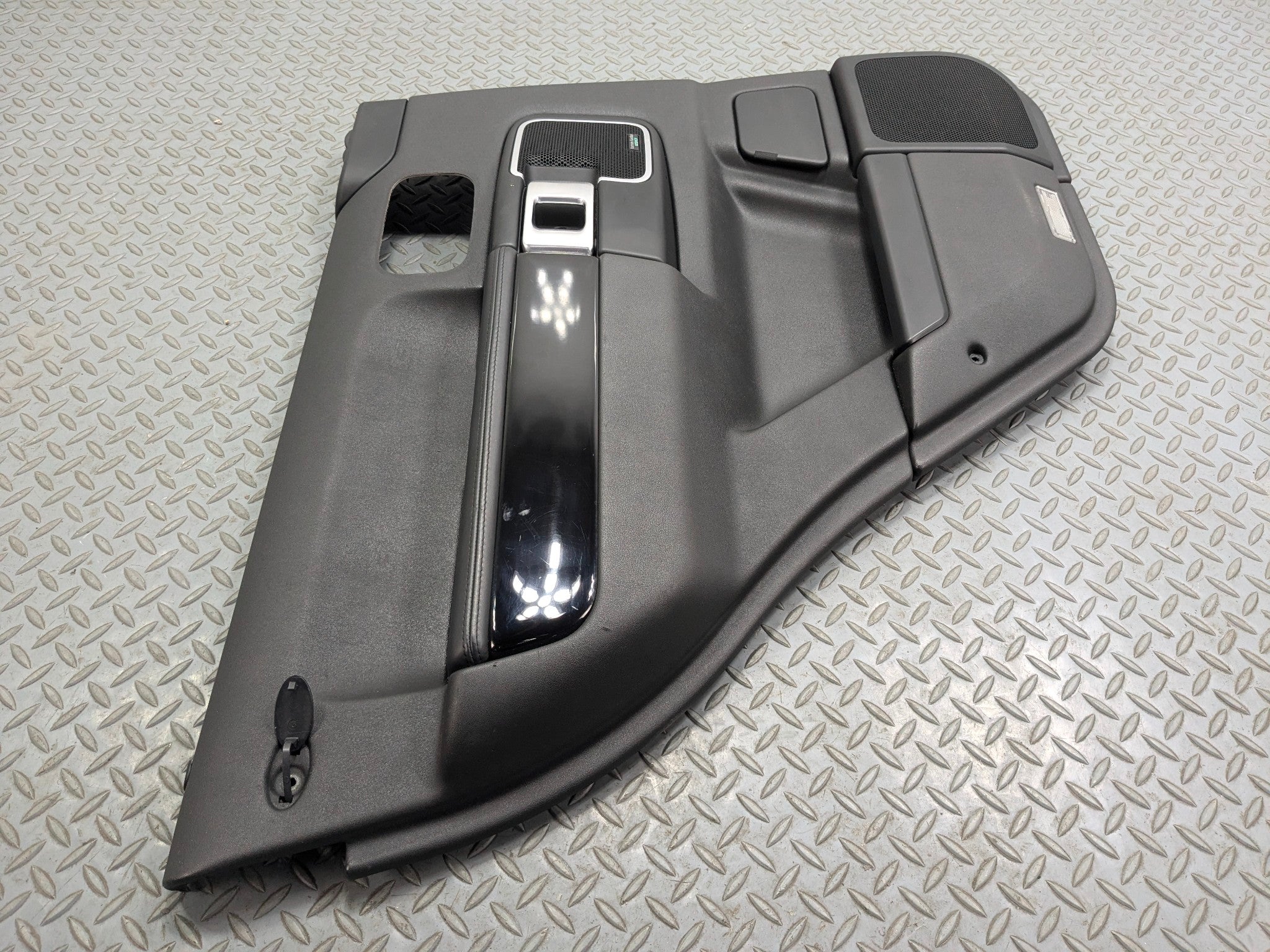 10 - 12 LAND ROVER RANGE ROVER OEM REAR LEFT DRIVER INTERIOR DOOR TRIM PANEL