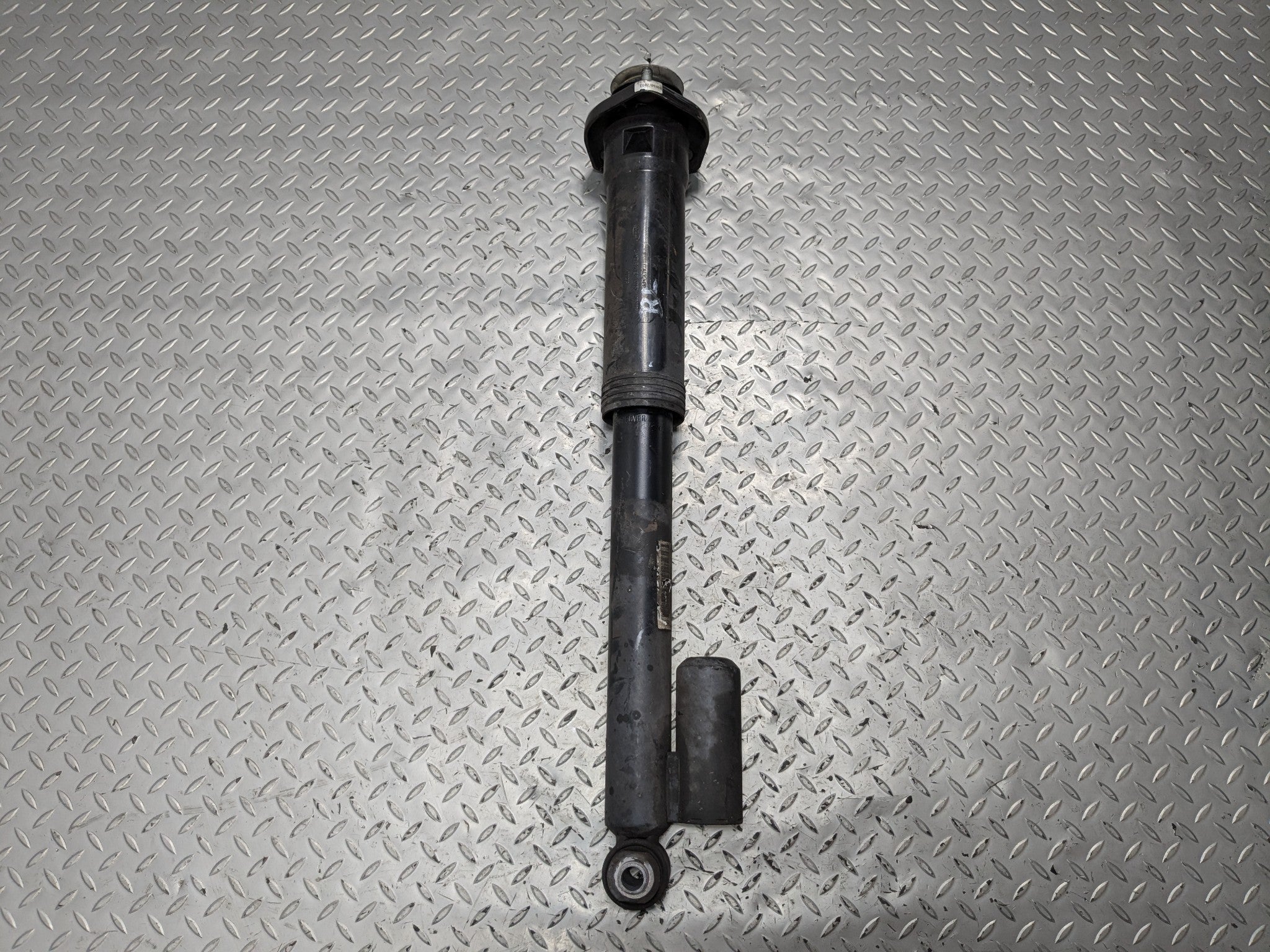 2010 - 2012 LAND ROVER RANGE ROVER OEM SHOCK STRUT ABSORBER REAR LEFT SIDE