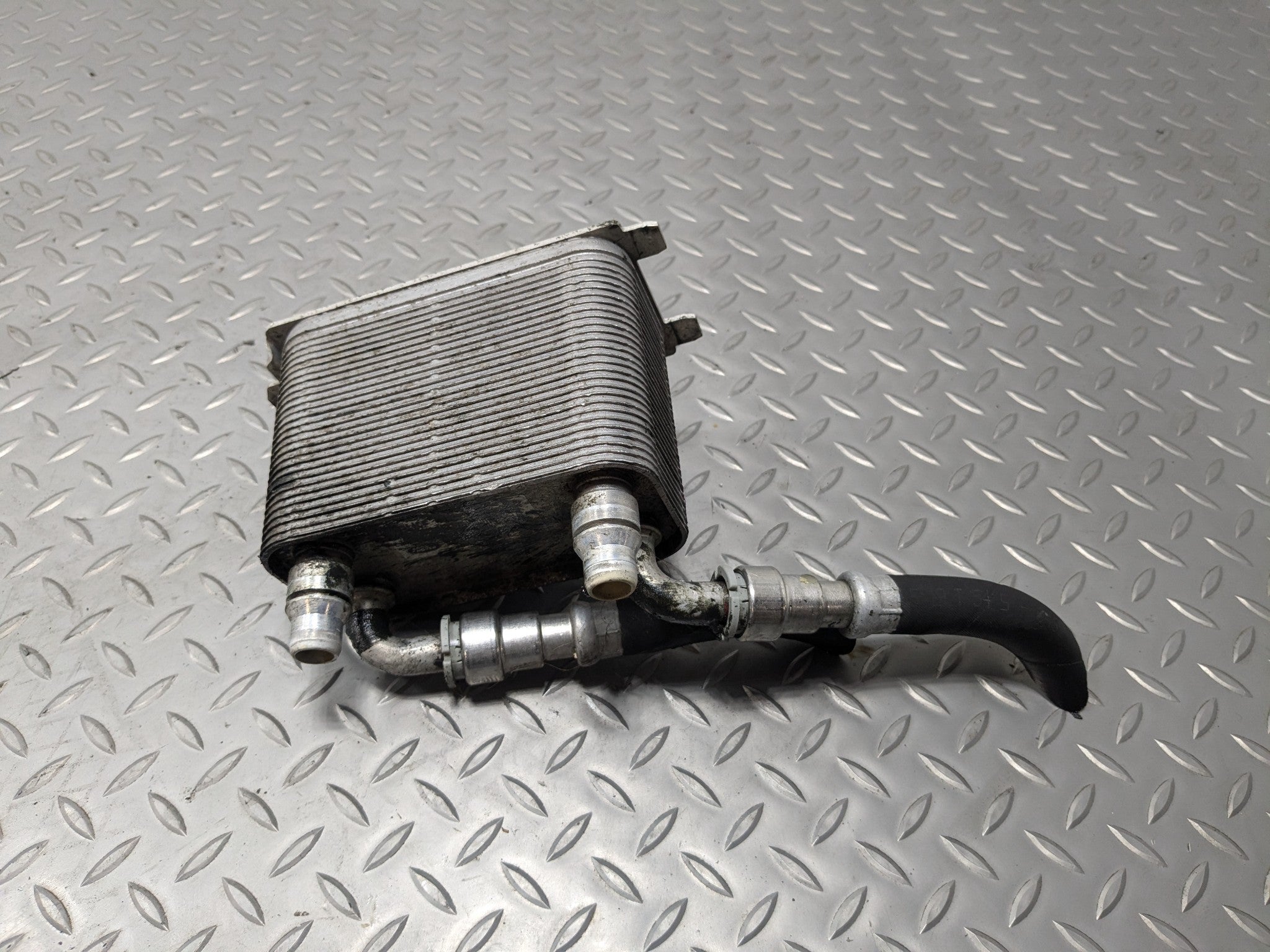 2010 - 2012 LAND ROVER RANGE ROVER OEM TRANSMISSION OIL COOLER RADIATOR ASSEMBLY