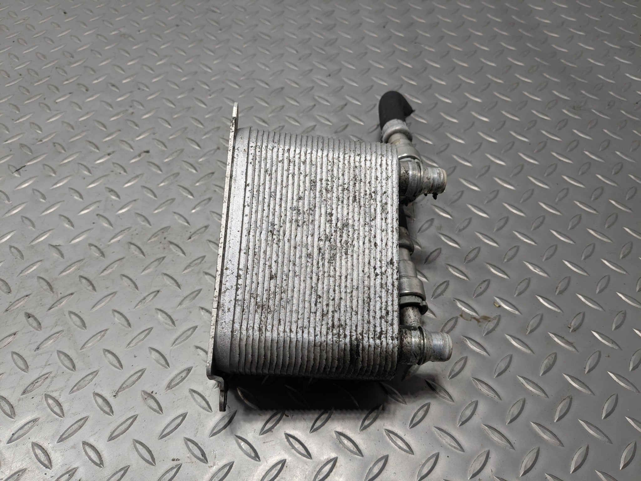 2010 - 2012 LAND ROVER RANGE ROVER OEM TRANSMISSION OIL COOLER RADIATOR ASSEMBLY