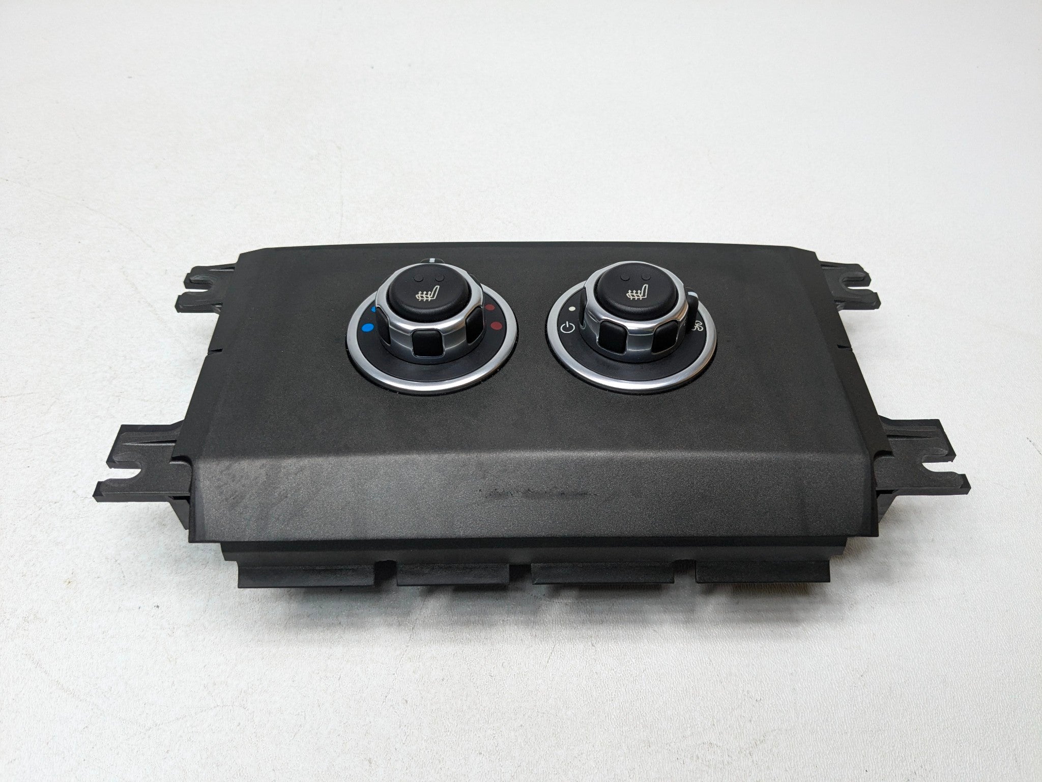 2010 - 2012 LAND ROVER RANGE ROVER OEM AC HEATER CLIMATE CONTROL SWITCH REAR