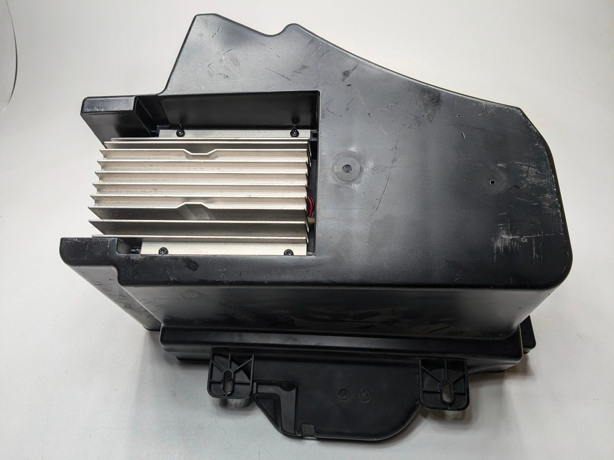 2010 - 2012 LAND ROVER RANGE ROVER OEM SUBWOOFER SPEAKER AUDIO SOUND SYSTEM