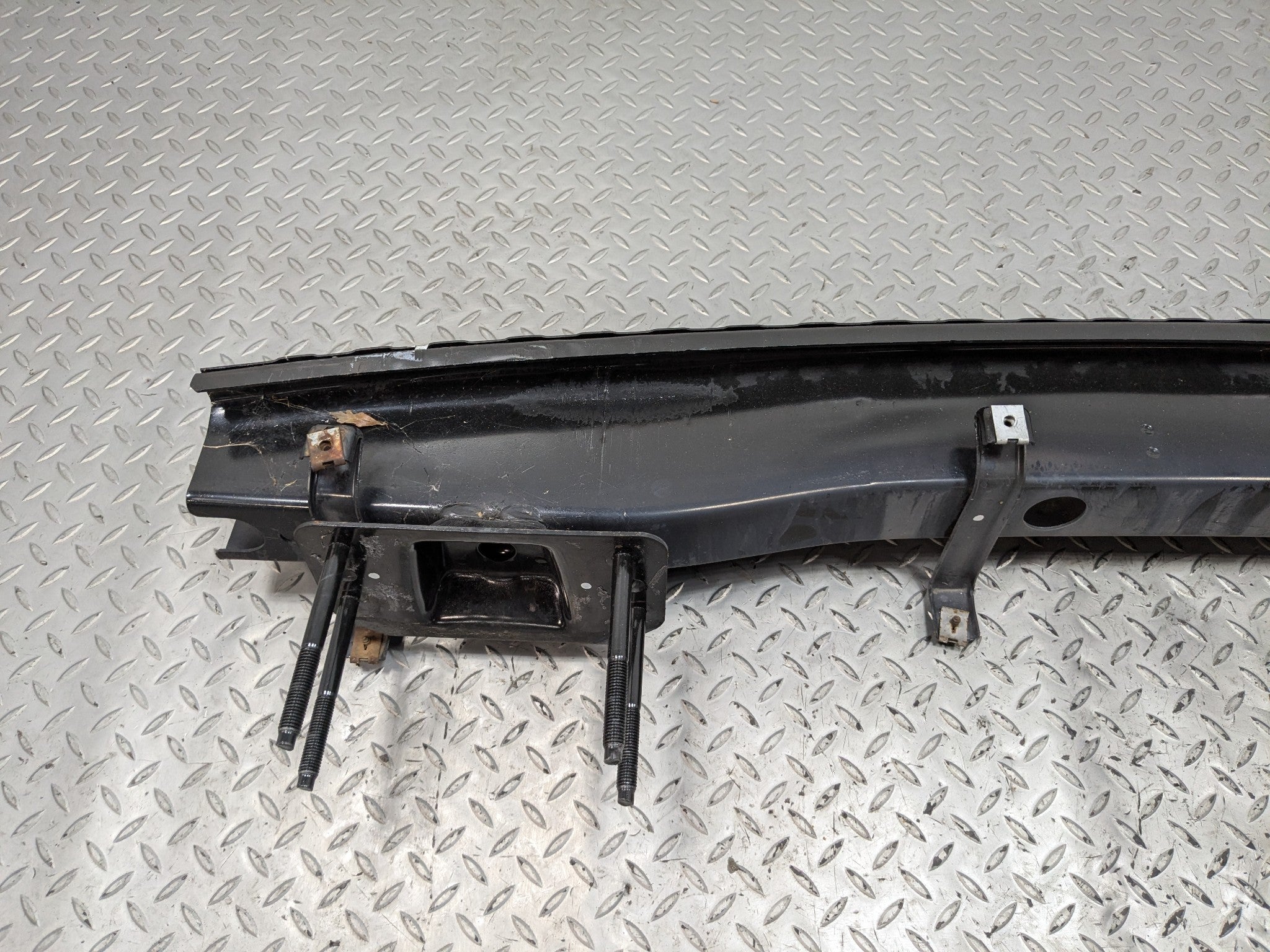 10 - 12 LAND ROVER RANGE ROVER OEM REAR BUMPER REINFORCEMENT SUPPORT IMPACT BAR