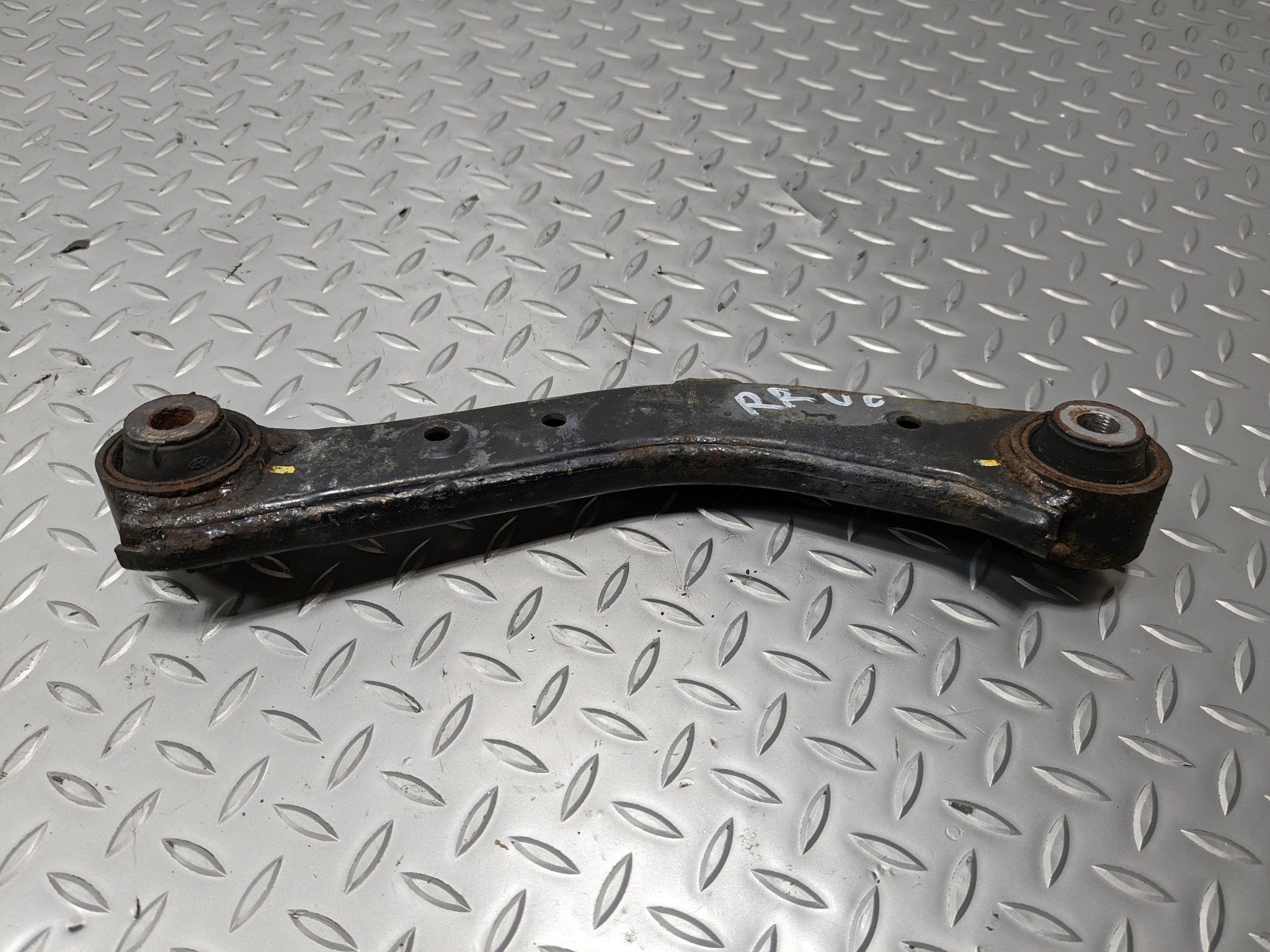 13 - 16 HYUNDAI SANTA FE OEM 3.3L UPPER CONTROL ARM REAR RIGHT PASSENGER SIDE