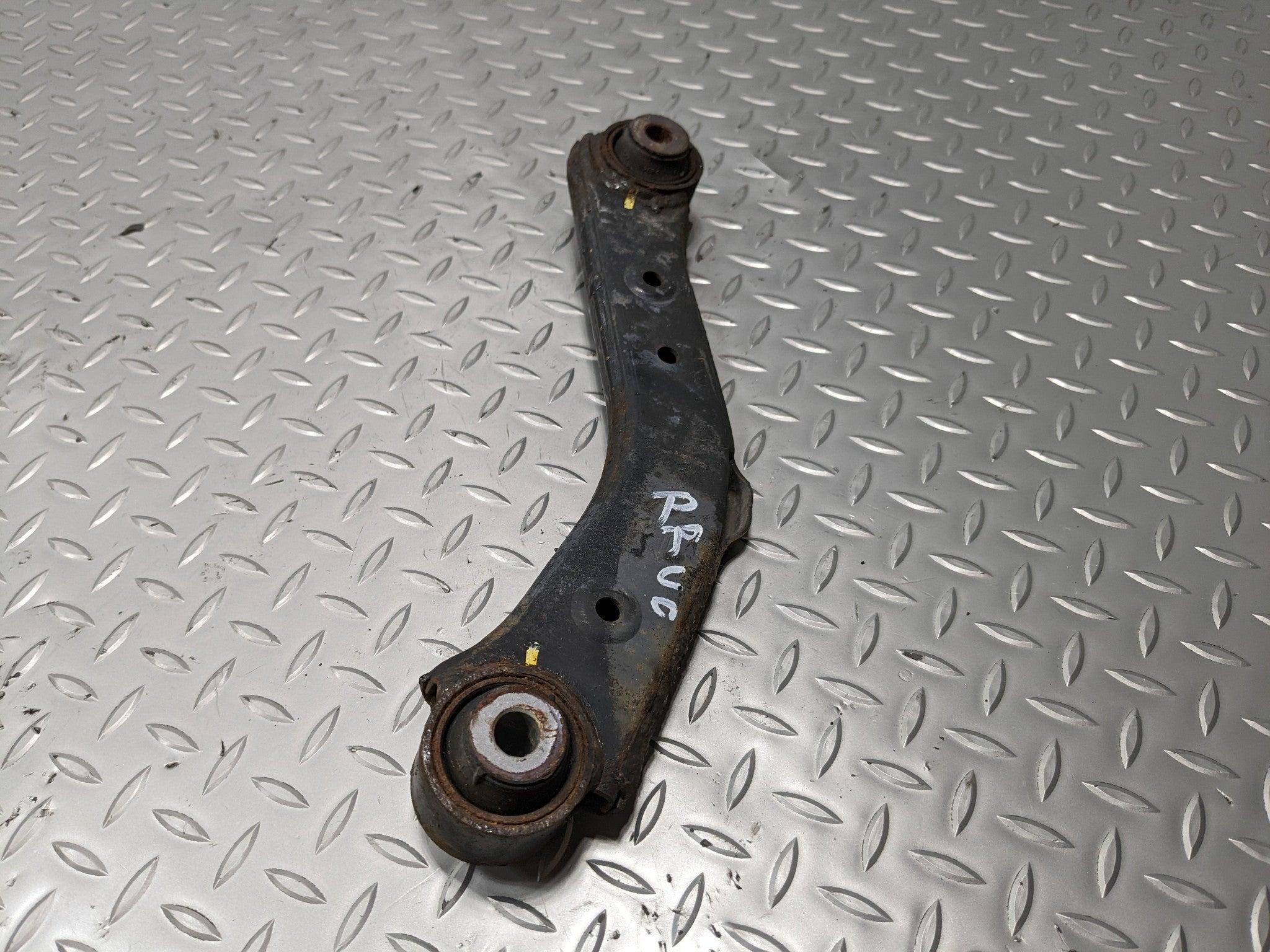 13 - 16 HYUNDAI SANTA FE OEM 3.3L UPPER CONTROL ARM REAR RIGHT PASSENGER SIDE