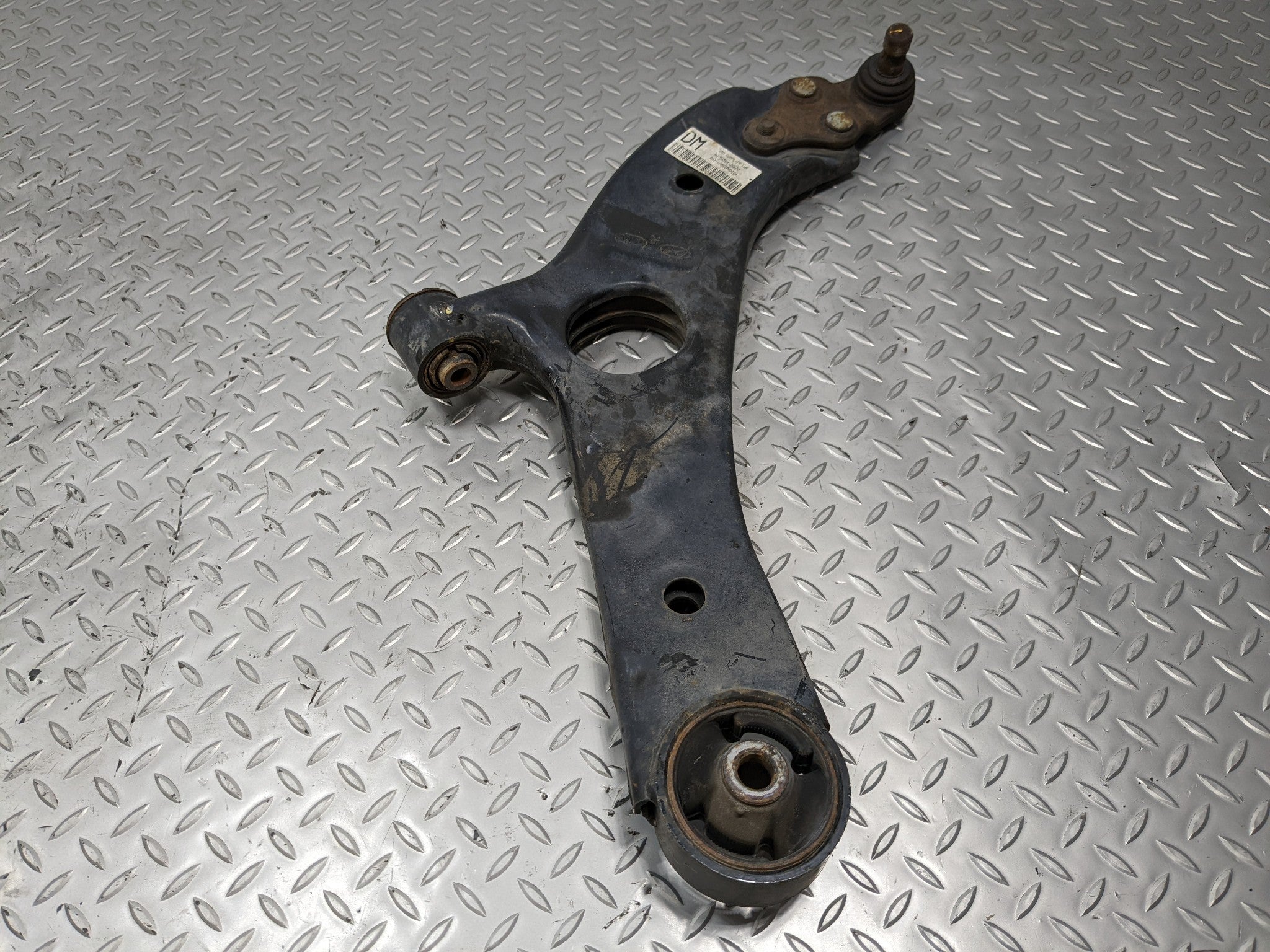 13 - 16 HYUNDAI SANTA FE OEM 3.3L LOWER CONTROL ARM FRONT RIGHT PASSENGER SIDE