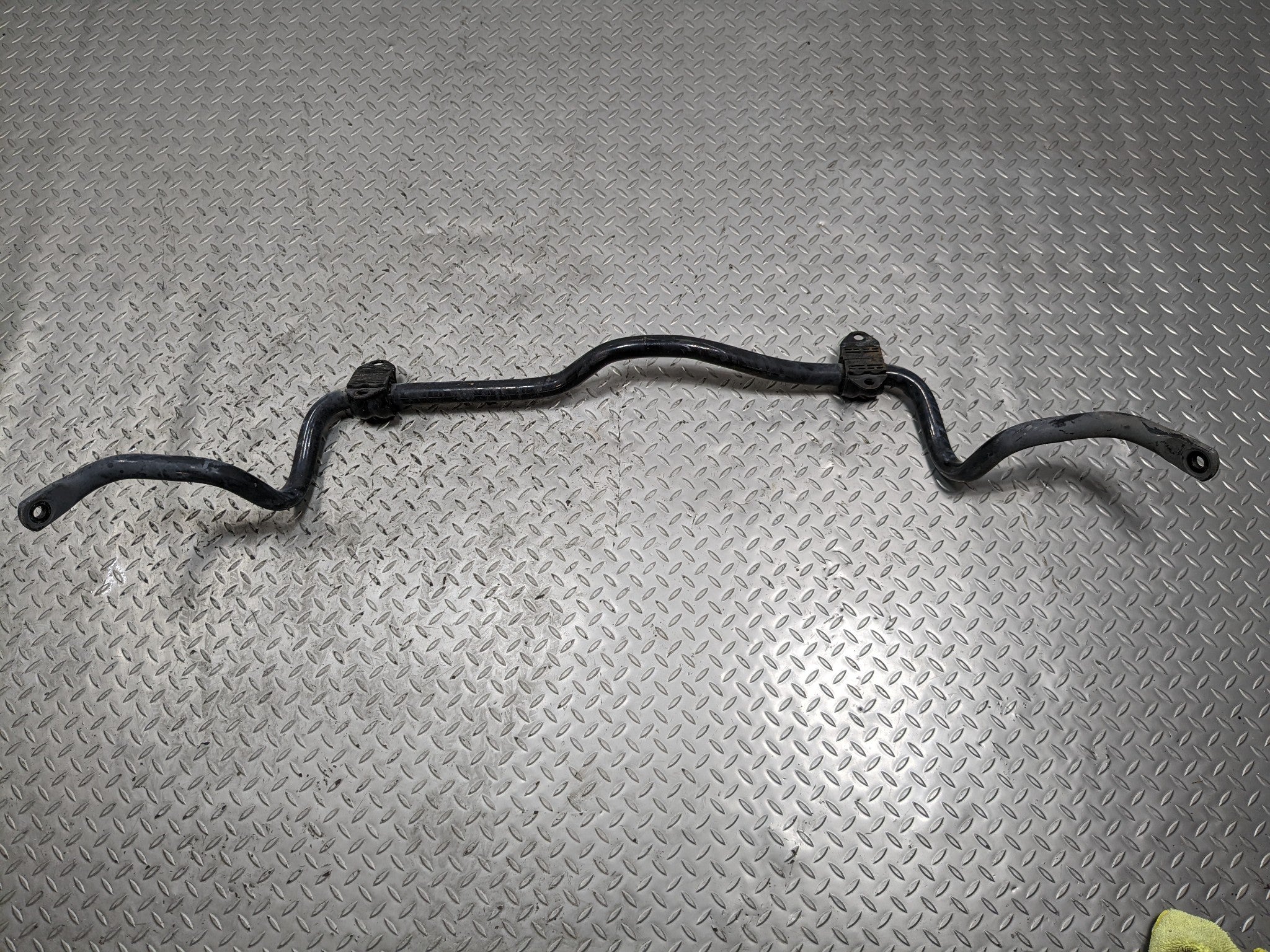 13 - 16 HYUNDAI SANTA FE OEM SWAY BAR STABILIZER SUSPENSION ANTI ROLL FRONT SIDE