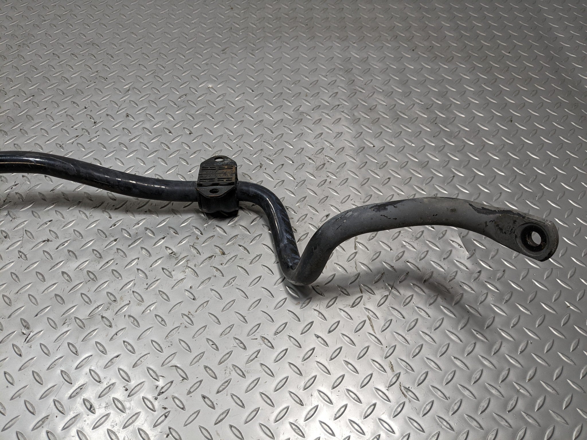 13 - 16 HYUNDAI SANTA FE OEM SWAY BAR STABILIZER SUSPENSION ANTI ROLL FRONT SIDE