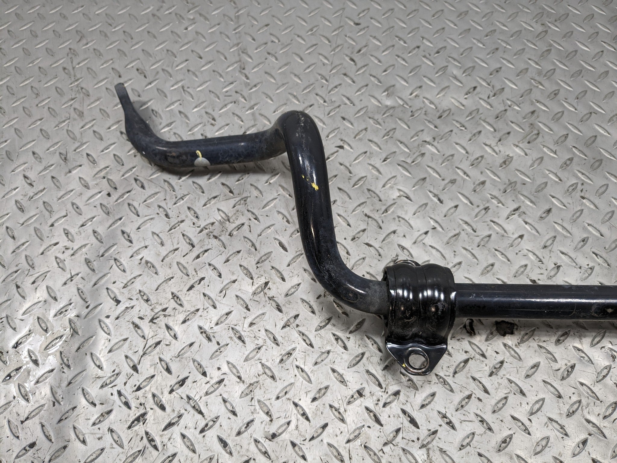 13 - 16 HYUNDAI SANTA FE OEM SWAY BAR STABILIZER SUSPENSION ANTI ROLL FRONT SIDE