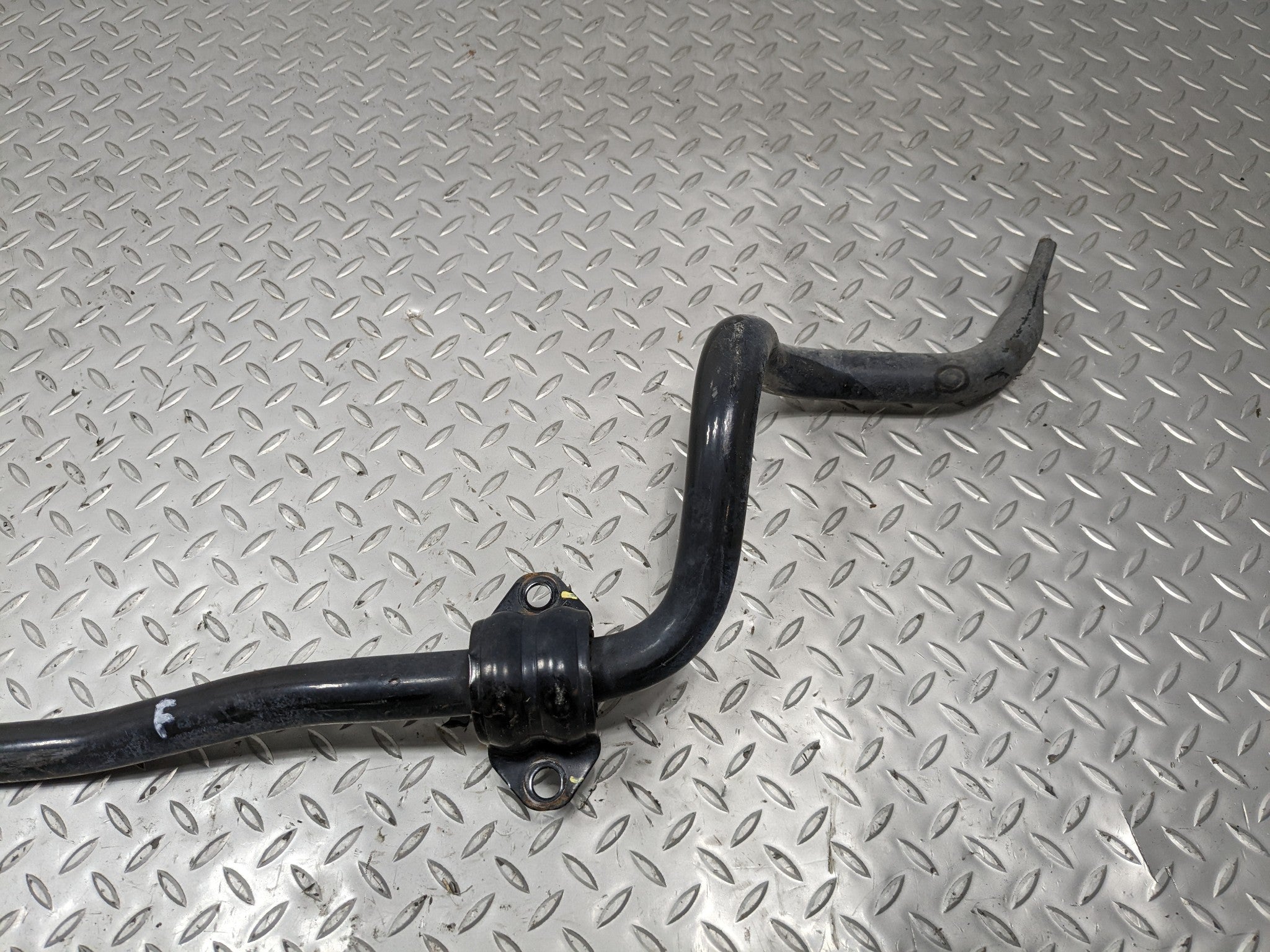 13 - 16 HYUNDAI SANTA FE OEM SWAY BAR STABILIZER SUSPENSION ANTI ROLL FRONT SIDE