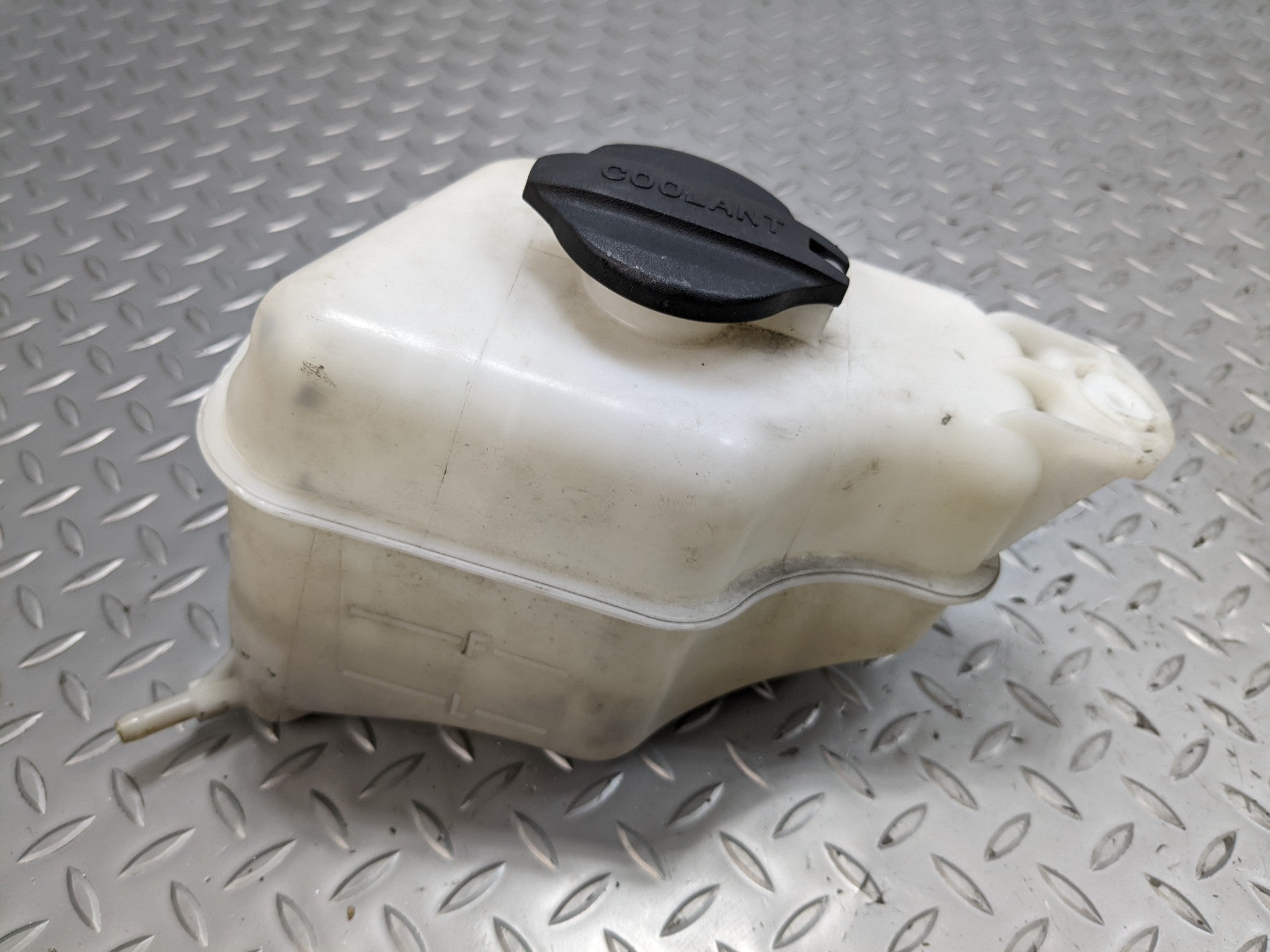 13 - 16 HYUNDAI SANTA FE OEM COOLANT RECOVERY BOTTLE RESERVOIR ENGINE RADIATOR