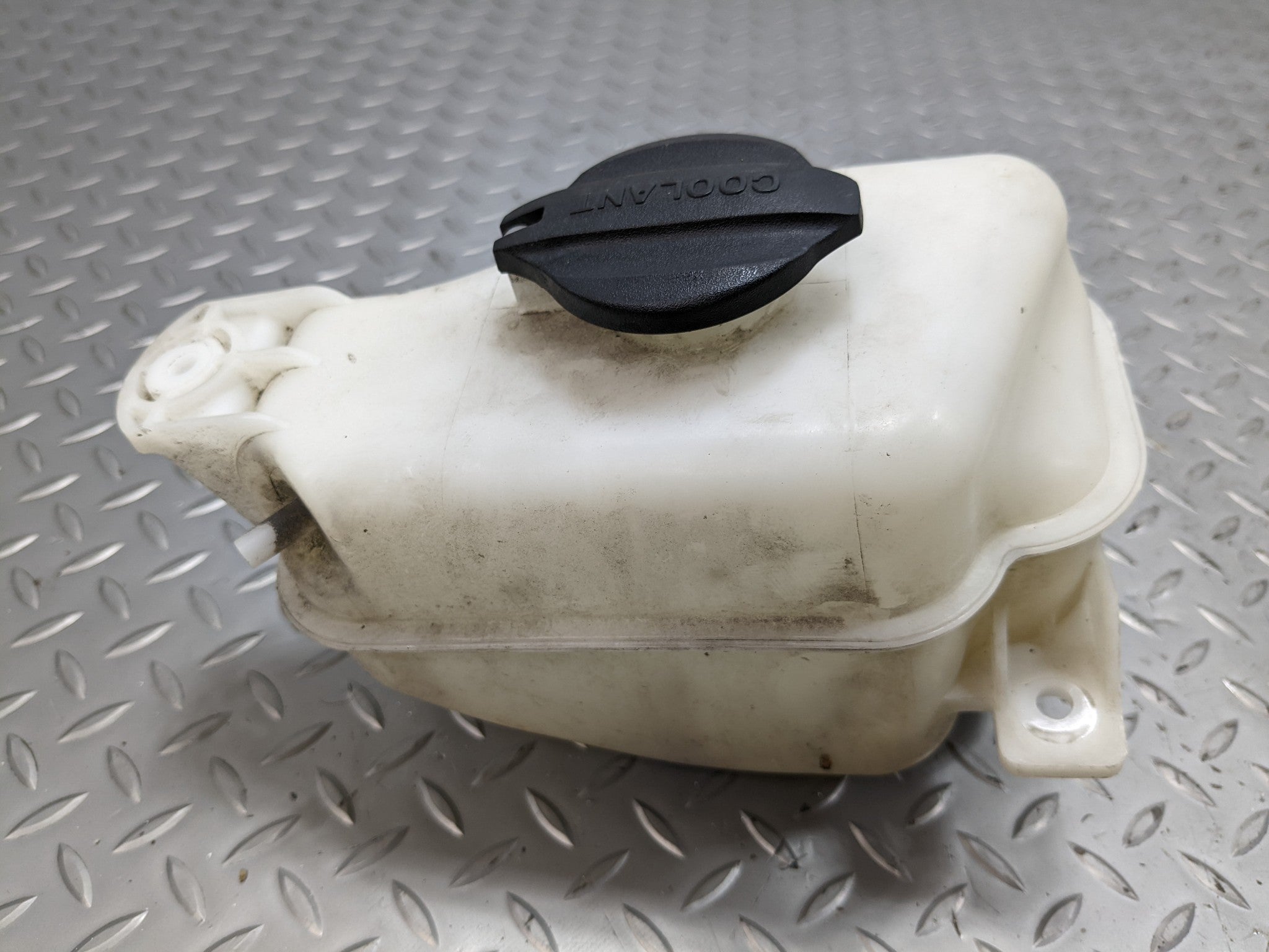 13 - 16 HYUNDAI SANTA FE OEM COOLANT RECOVERY BOTTLE RESERVOIR ENGINE RADIATOR