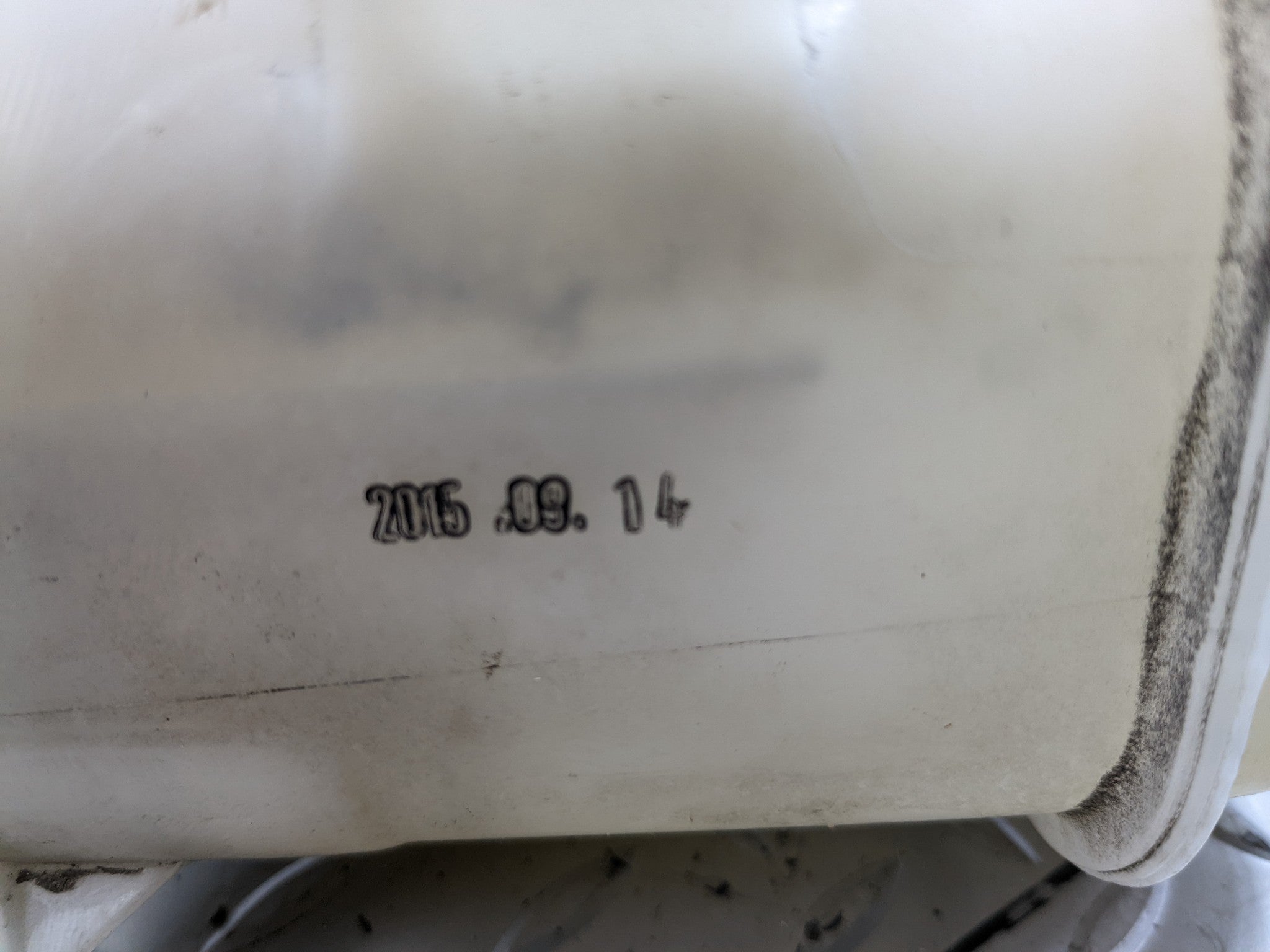 13 - 16 HYUNDAI SANTA FE OEM COOLANT RECOVERY BOTTLE RESERVOIR ENGINE RADIATOR