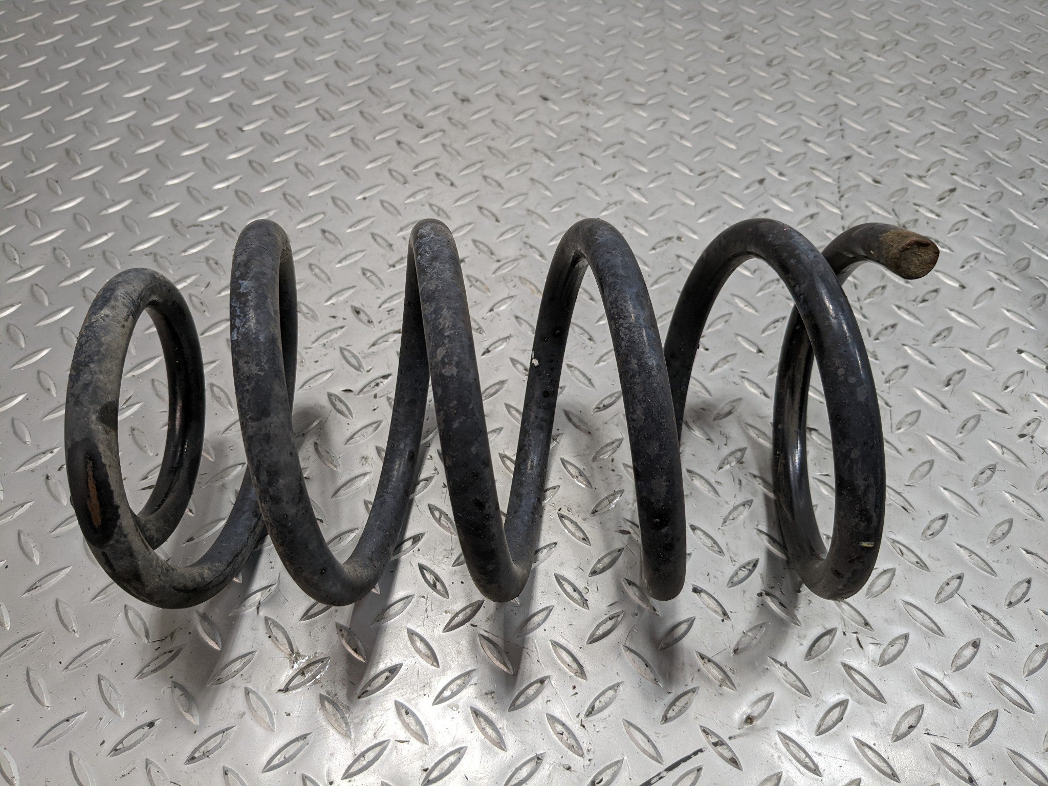 13 - 16 HYUNDAI SANTA FE OEM SUSPENSION COIL AIR SPRING SET REAR LEFT AND RIGHT