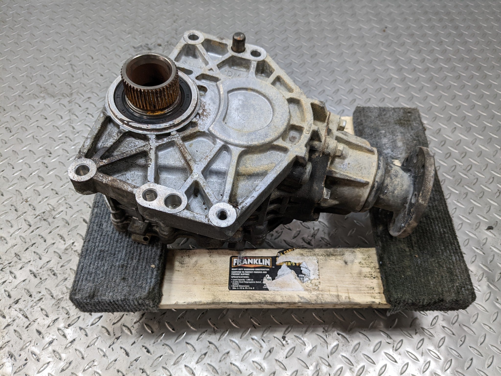 2013 - 2016 HYUNDAI SANTA FE OEM AUTOMATIC TRANSMISSION TRANSFER CASE ASSEMBLY
