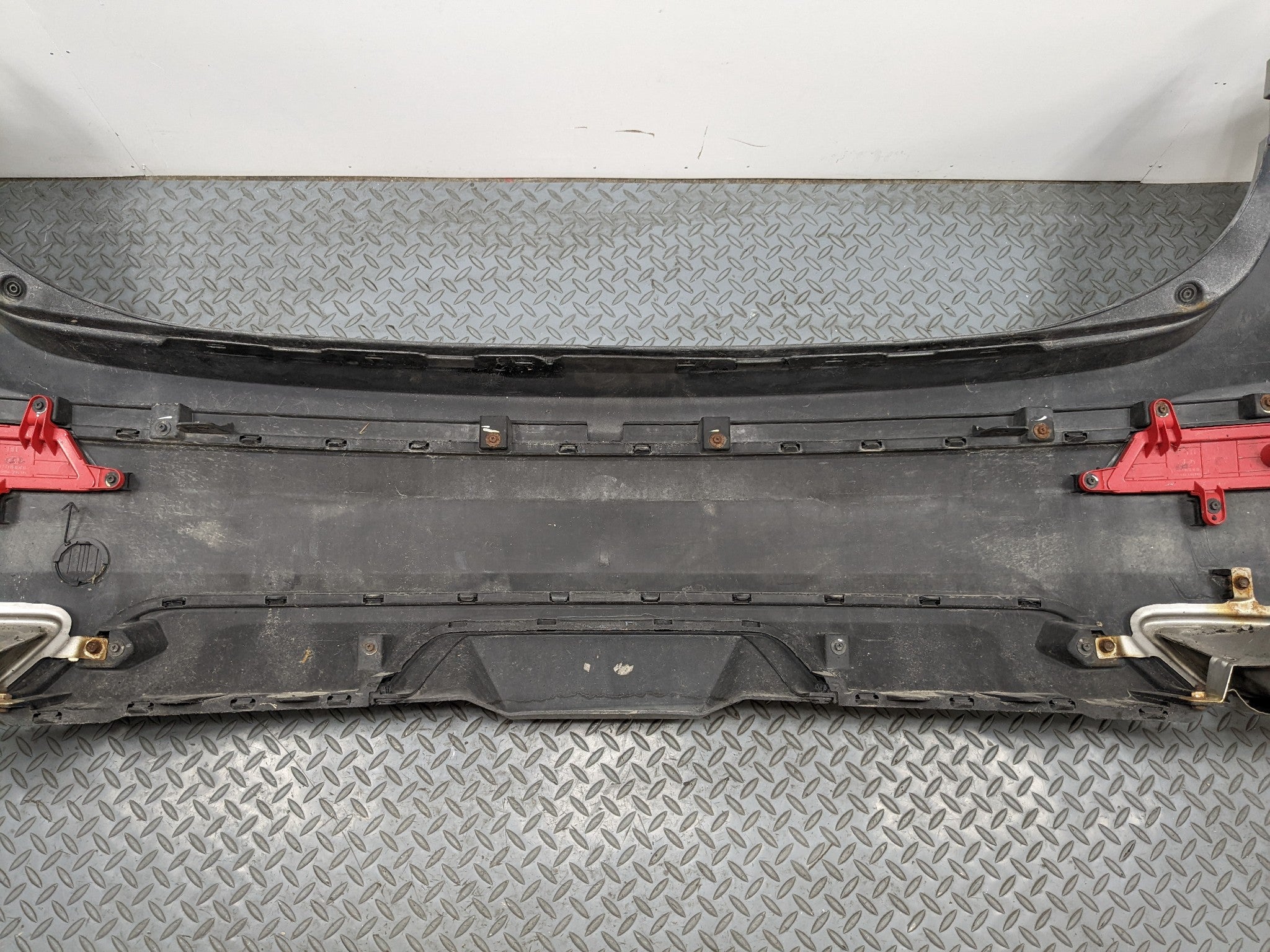 13 - 16 HYUNDAI SANTA FE OEM FRONT BUMPER COVER PANEL ASSEMBLY CIRCUIT SILVER