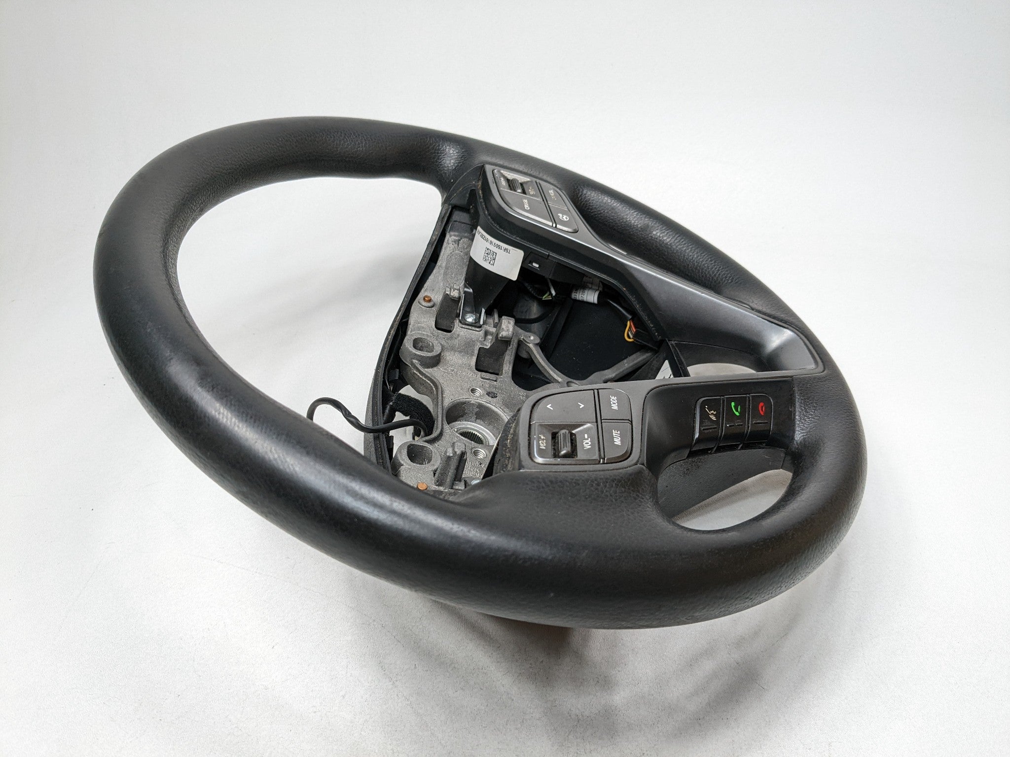 13 - 16 HYUNDAI SANTA FE OEM STEERING WHEEL WITH MULTIFUNCTIONAL CONTROL SWITCH