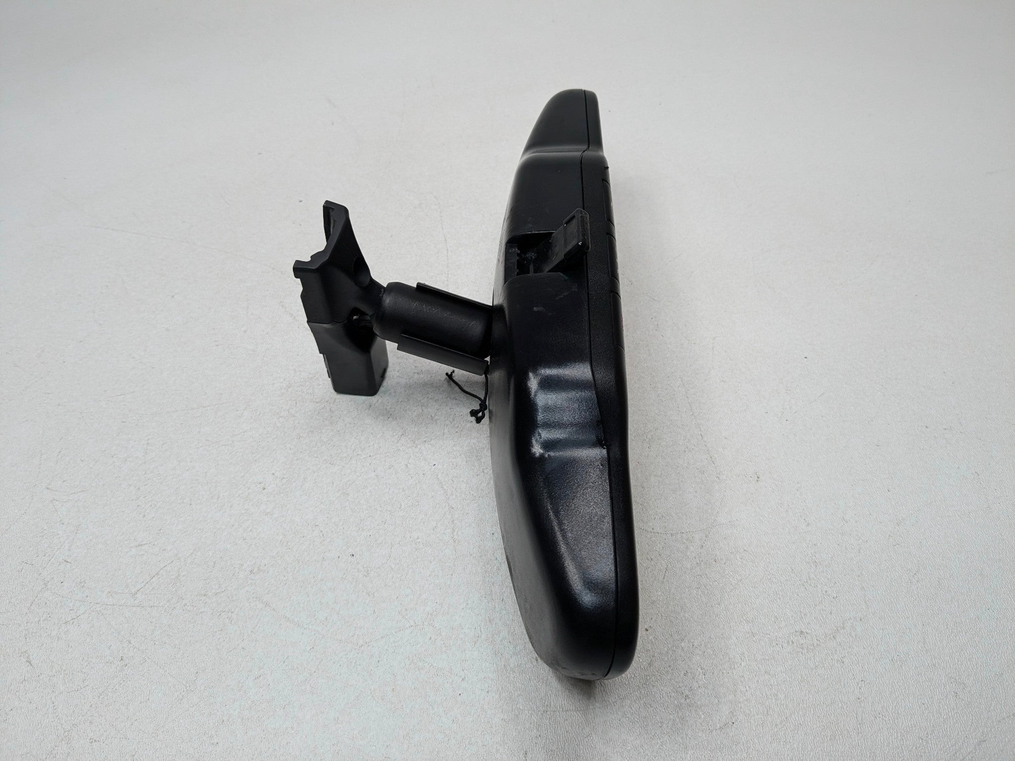 13 - 16 HYUNDAI SANTA FE OEM REAR VIEW MIRROR INTERIOR UPPER ROOF FRONT CENTER