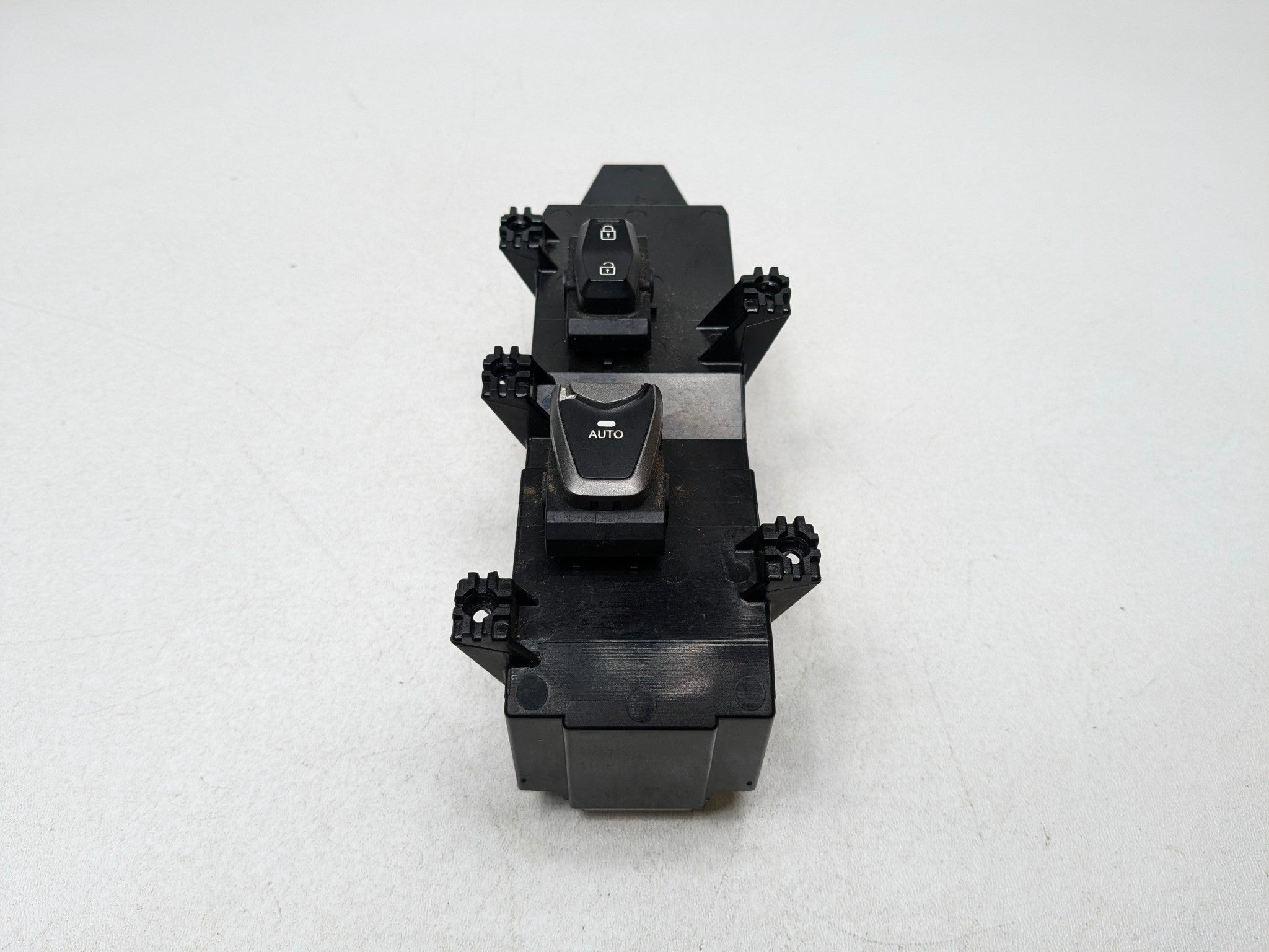13-16 HYUNDAI SANTA FE OEM DOOR WINDOW CONTROL SWITCH FRONT RIGHT PASSENGER SIDE