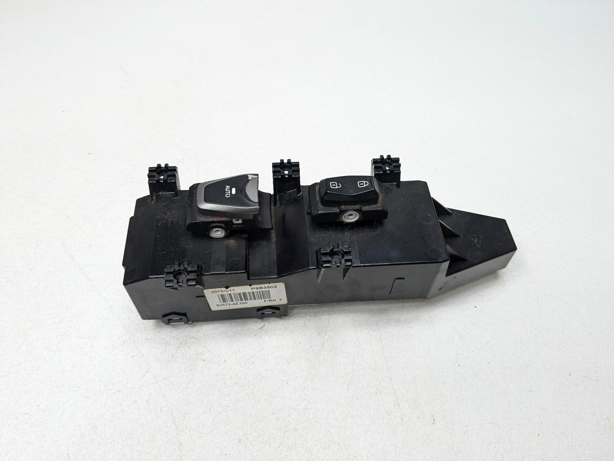 13-16 HYUNDAI SANTA FE OEM DOOR WINDOW CONTROL SWITCH FRONT RIGHT PASSENGER SIDE