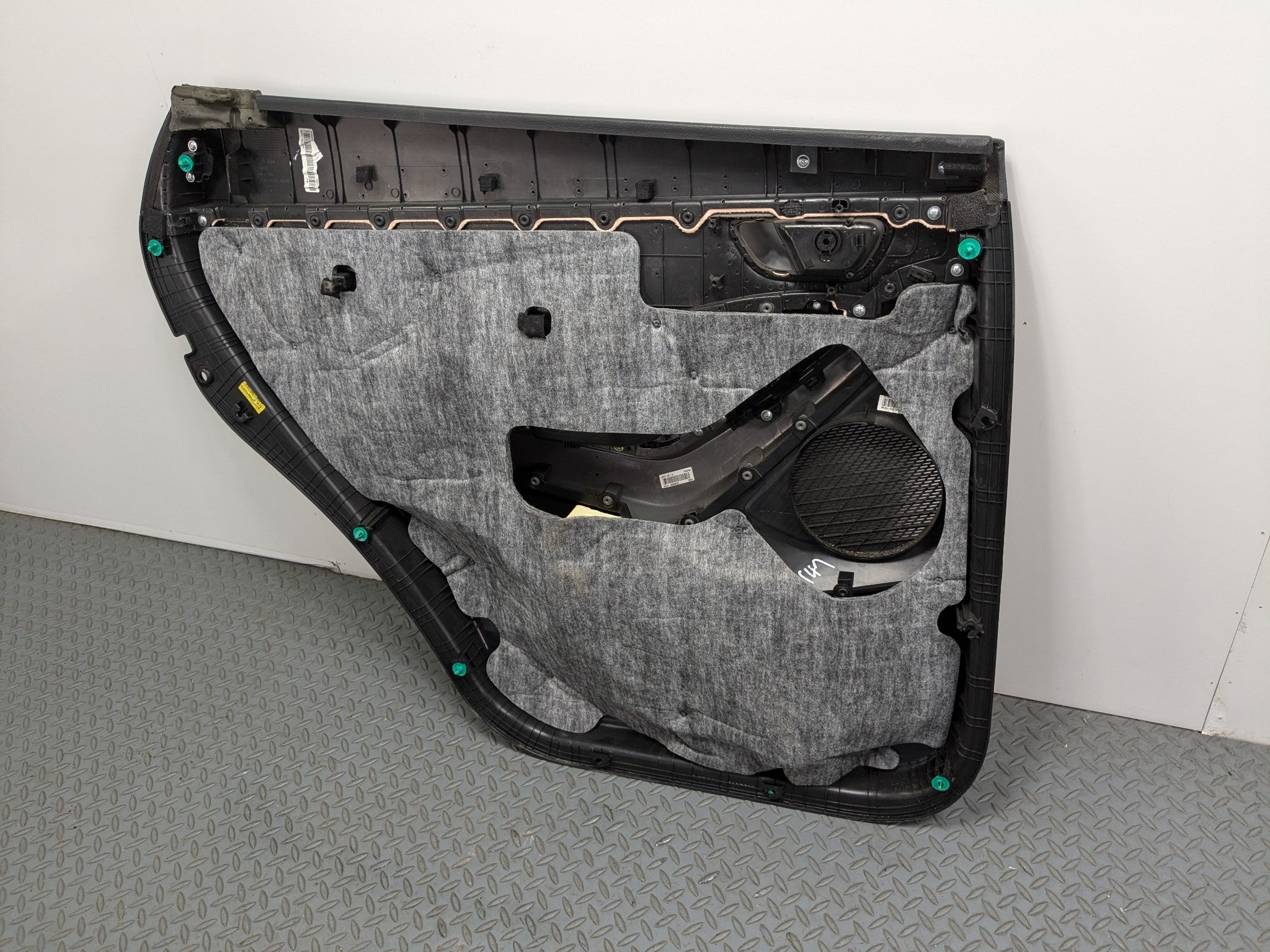 13 - 16 HYUNDAI SANTA FE OEM INTERIOR DOOR TRIM PANEL REAR RIGHT PASSENGER SIDE