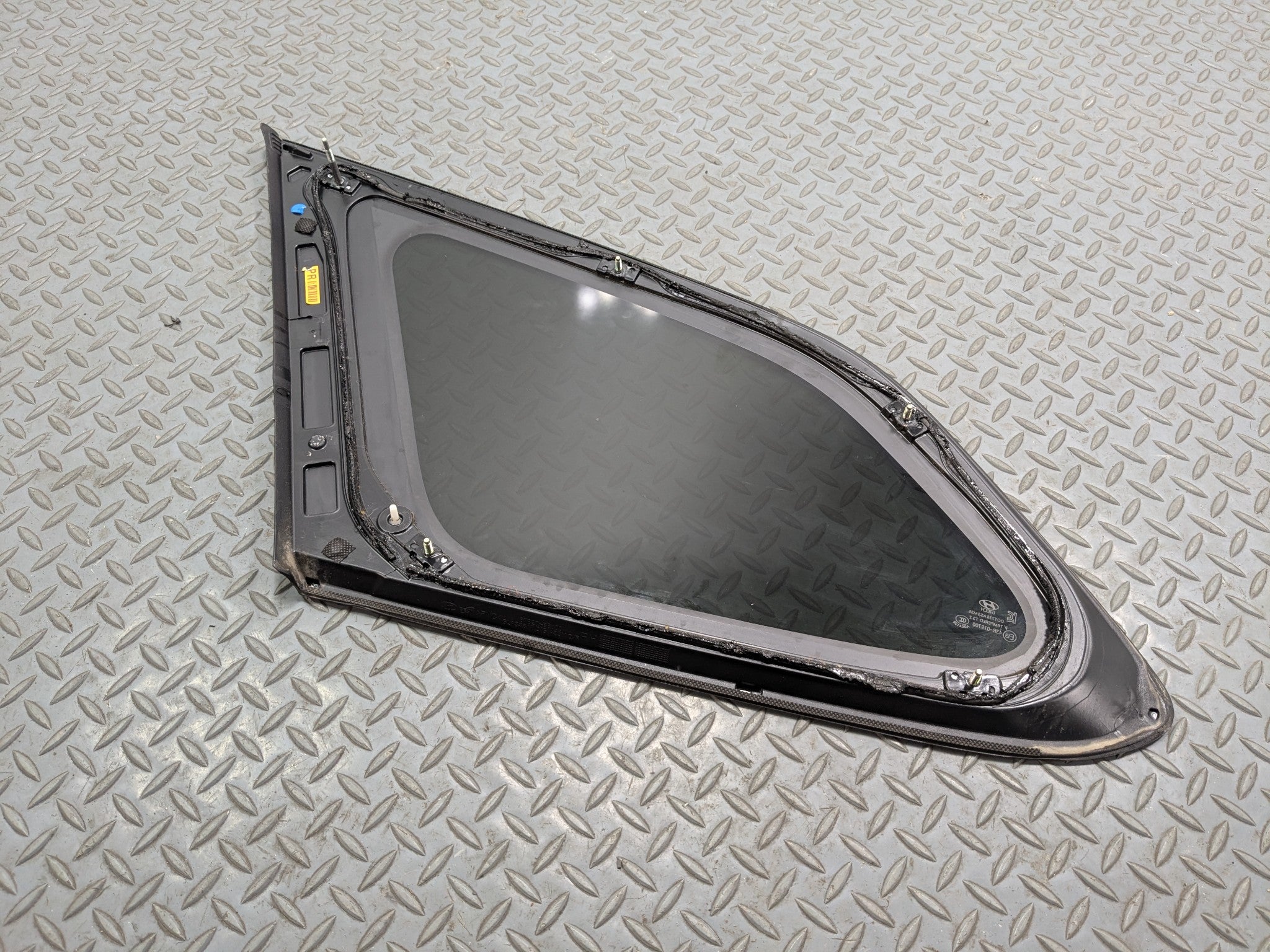 13 - 16 HYUNDAI SANTA FE OEM DOOR WINDOW QUARTER GLASS REAR RIGHT PASSENGER SIDE