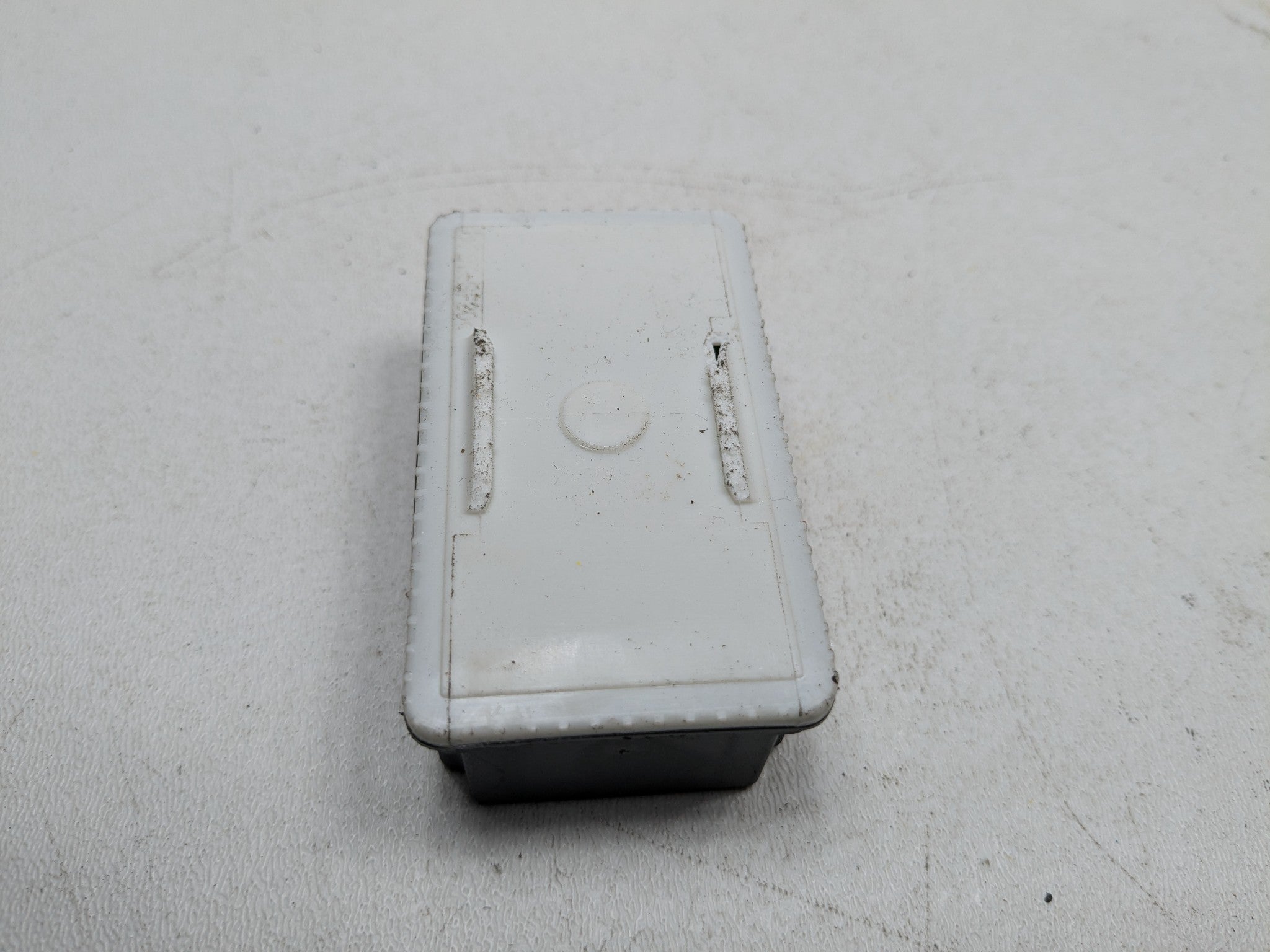 13 - 16 HYUNDAI SANTA FE OEM TPMS TIRE PRESSURE MONITORING CONTROL MODULE UNIT