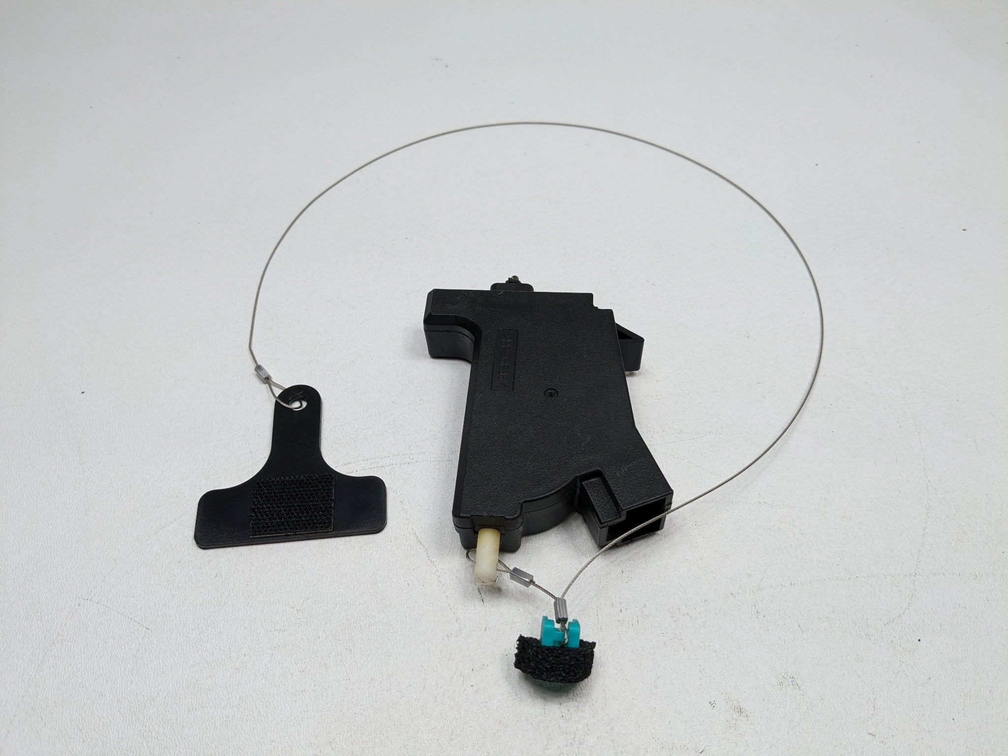 13 - 16 HYUNDAI SANTA FE OEM FUEL TANK DOOR LID LOCK RELEASE ACTUATOR AND HANDLE