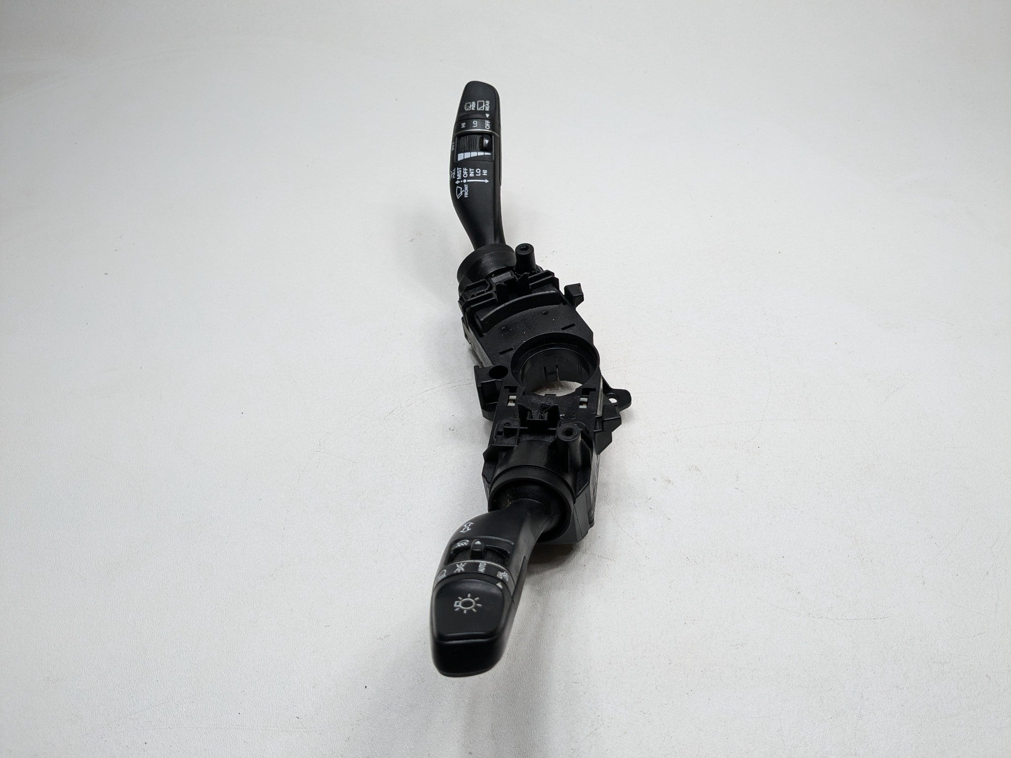 13 - 16 HYUNDAI SANTA FE OEM STEERING WHEEL TURN SIGNAL WIPER COMBINATION SWITCH